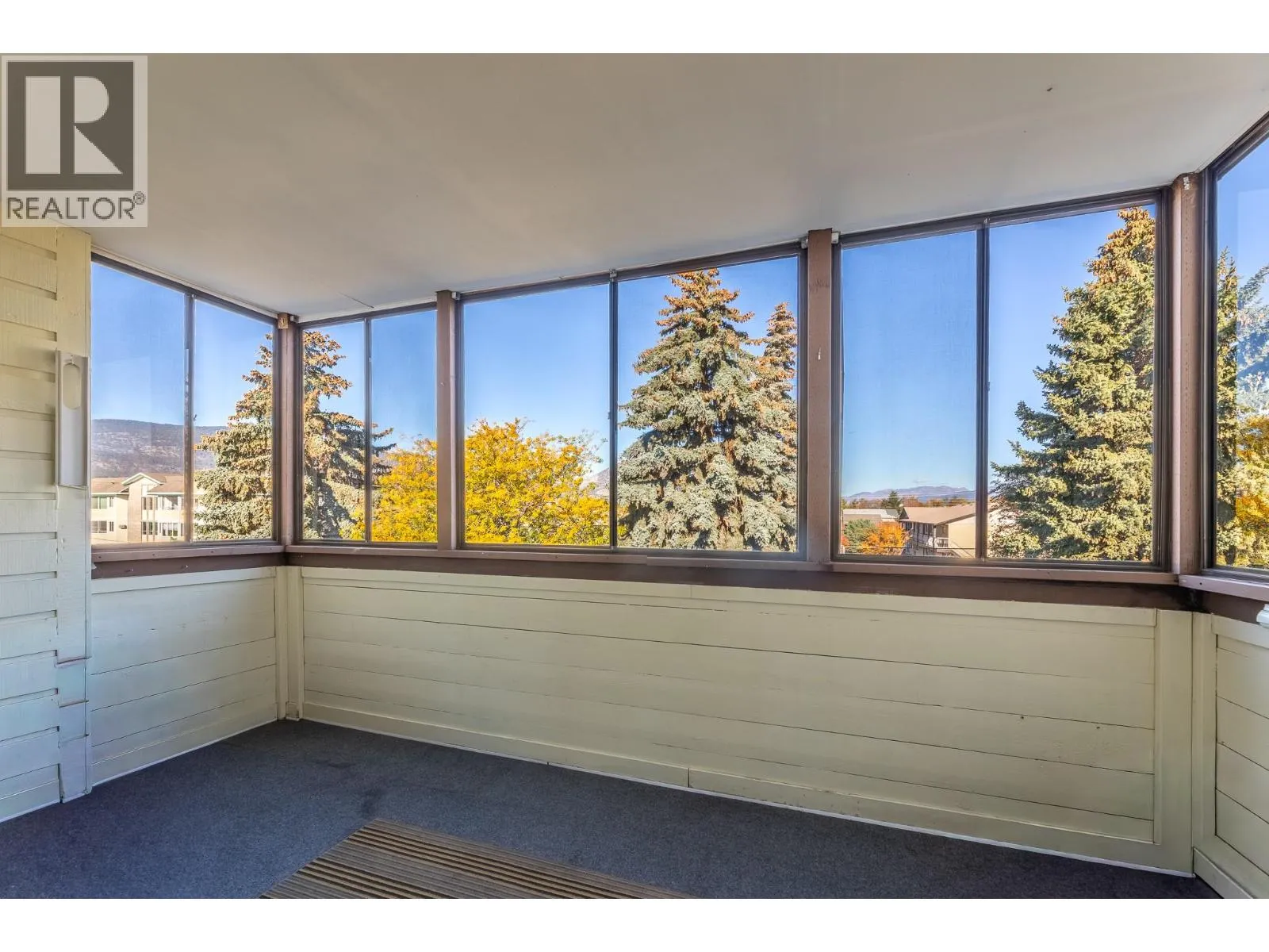 187 WARREN Avenue Unit# 304
