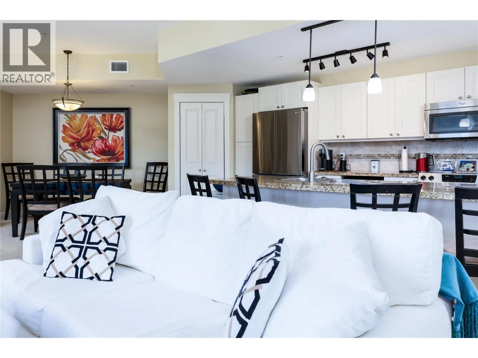 4205 Gellatly Road Unit# 231