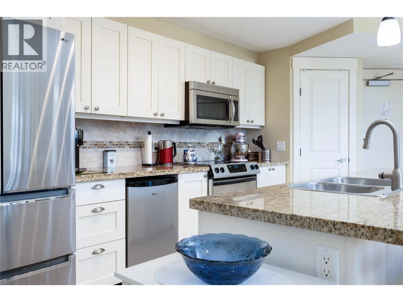 4205 Gellatly Road Unit# 231