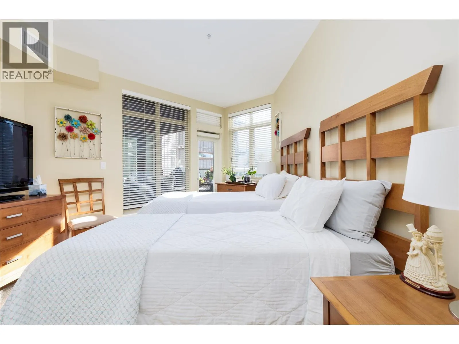 4205 Gellatly Road Unit# 231