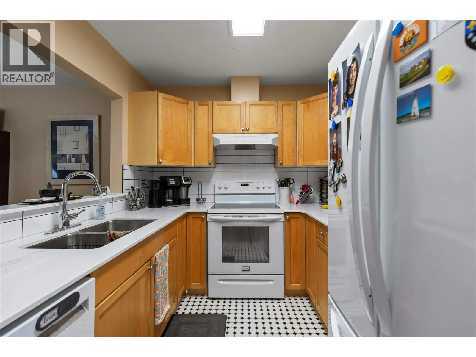 307 Browne Road Unit# 305