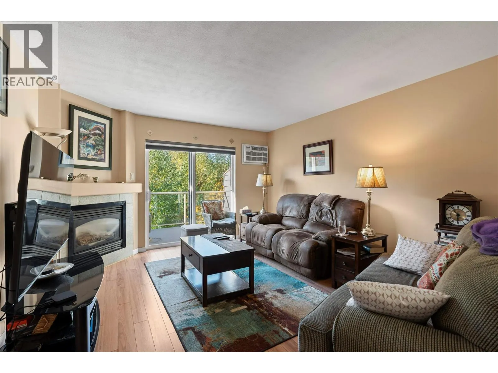 307 Browne Road Unit# 305