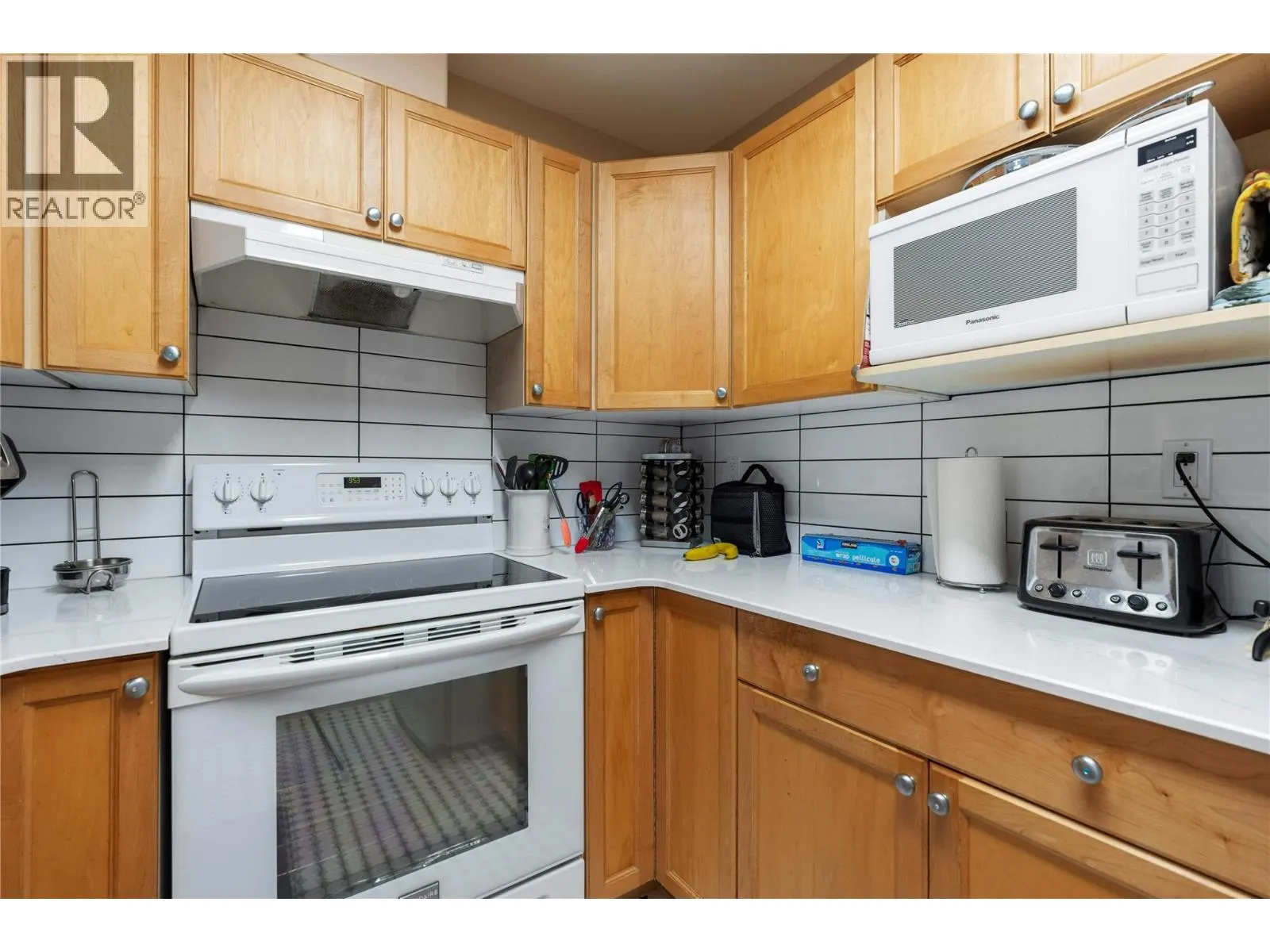 307 Browne Road Unit# 305