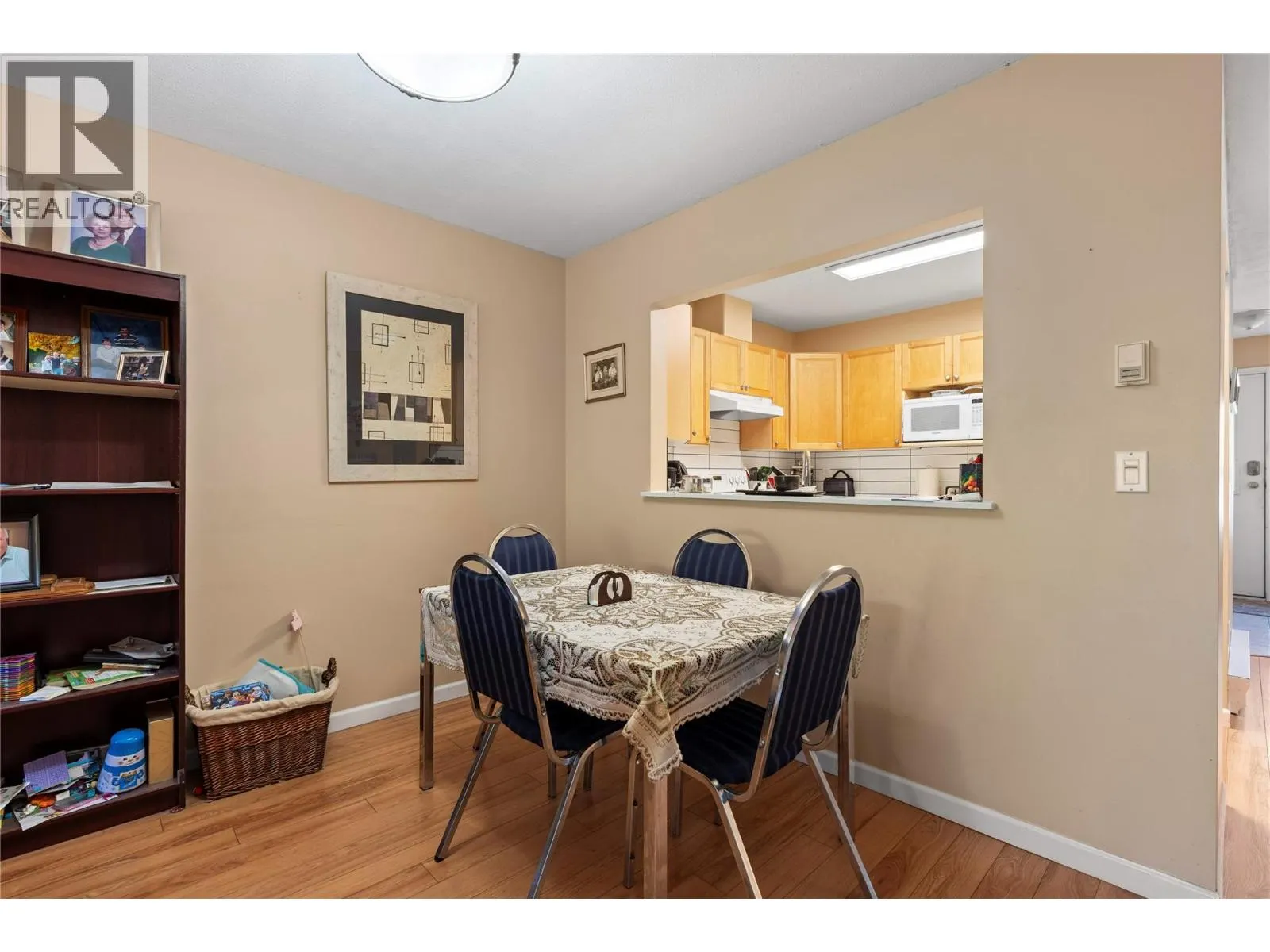 307 Browne Road Unit# 305