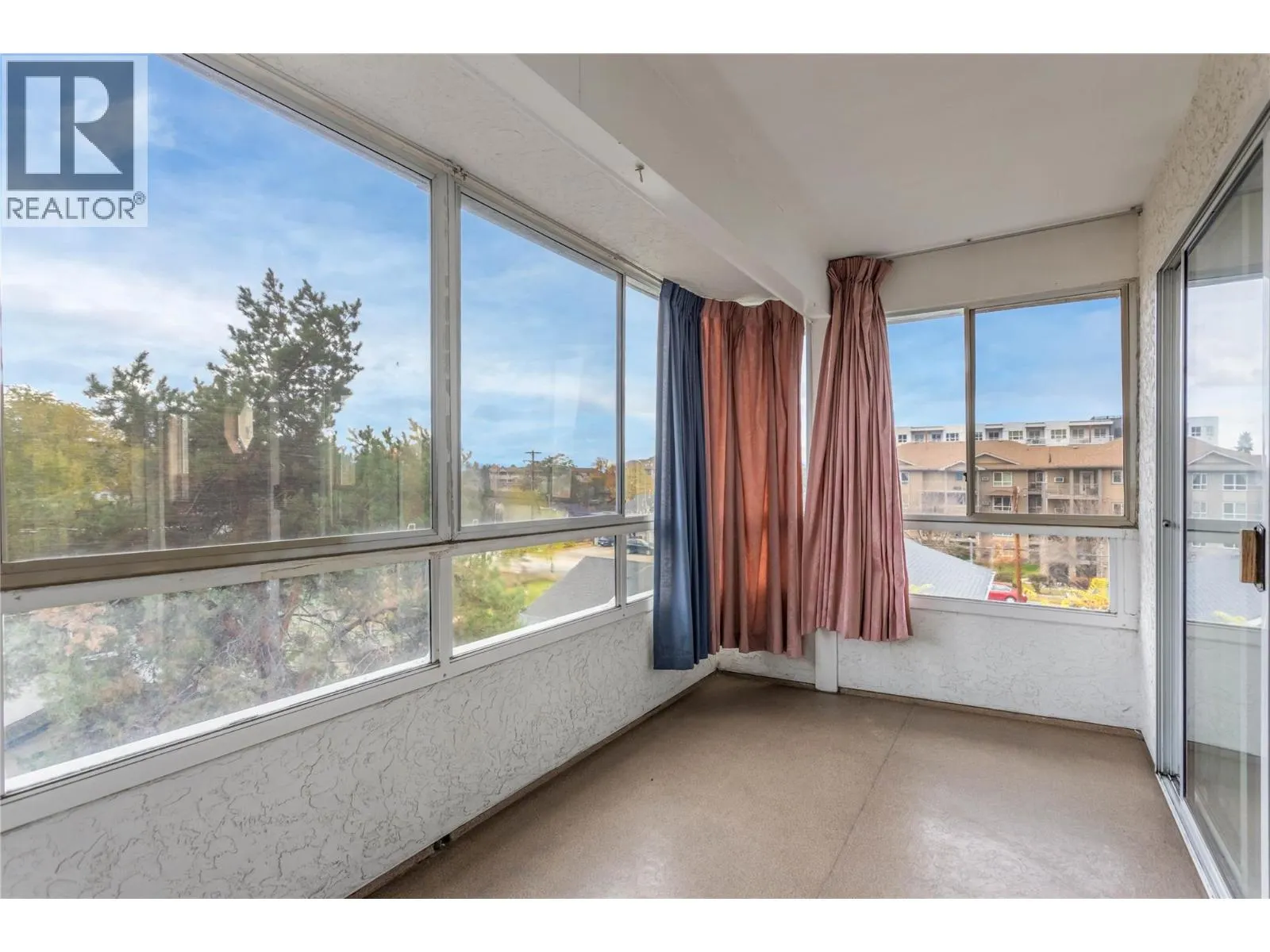 255 McIntosh Road Unit# 309