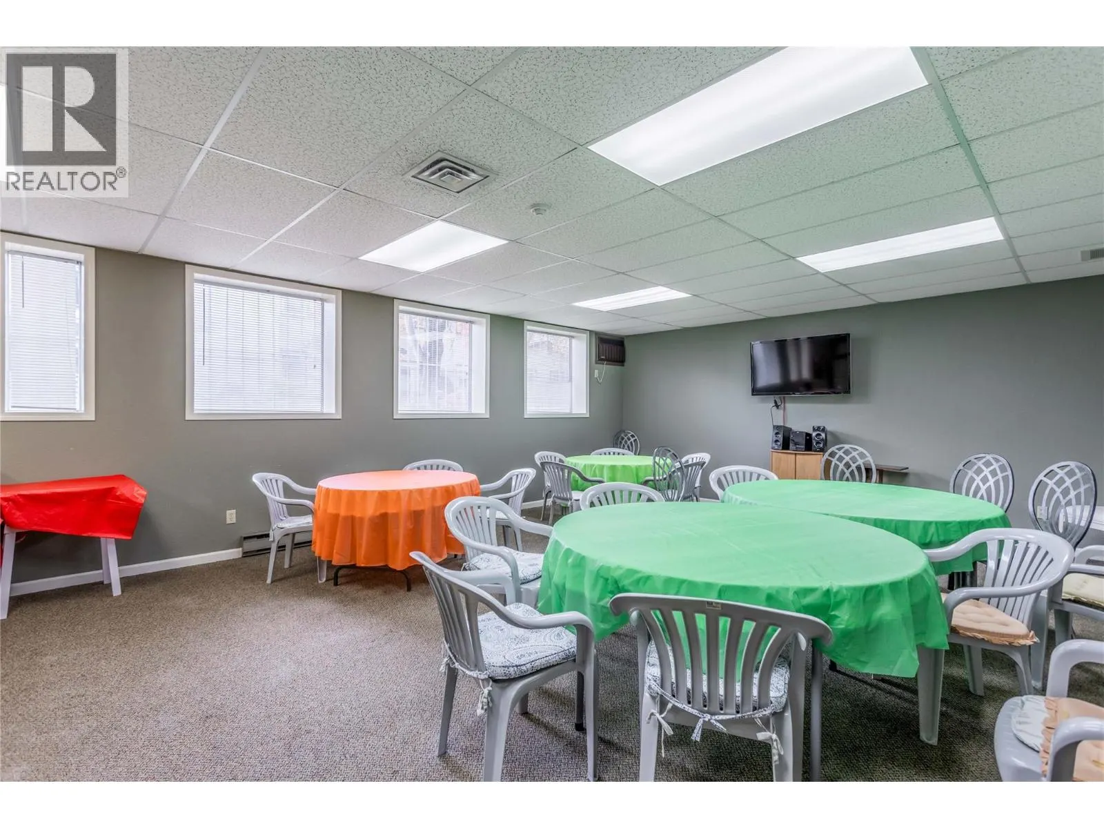 255 McIntosh Road Unit# 309