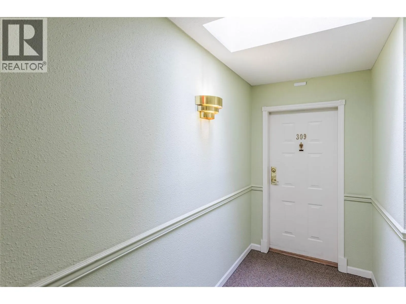 255 McIntosh Road Unit# 309