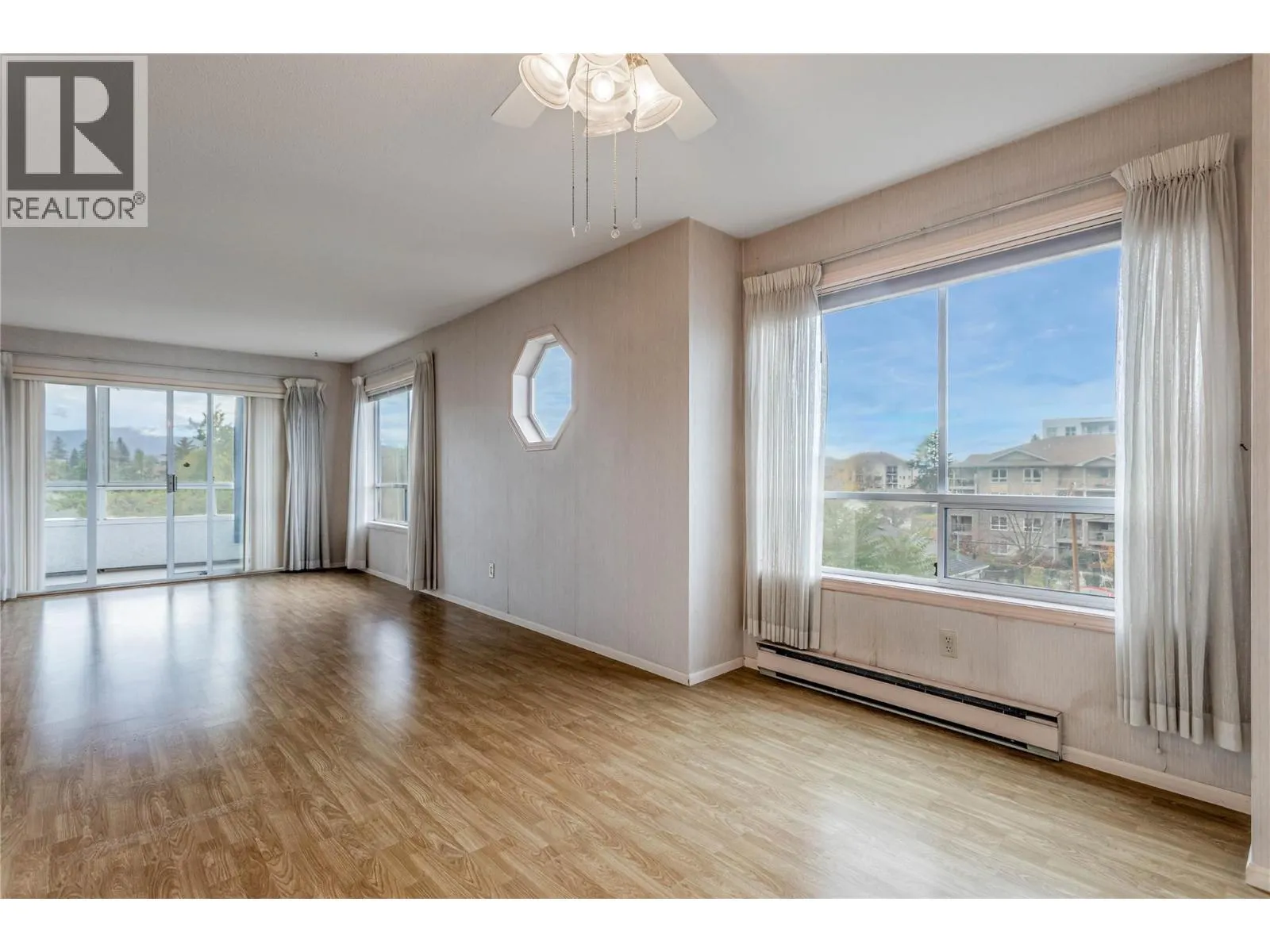 255 McIntosh Road Unit# 309