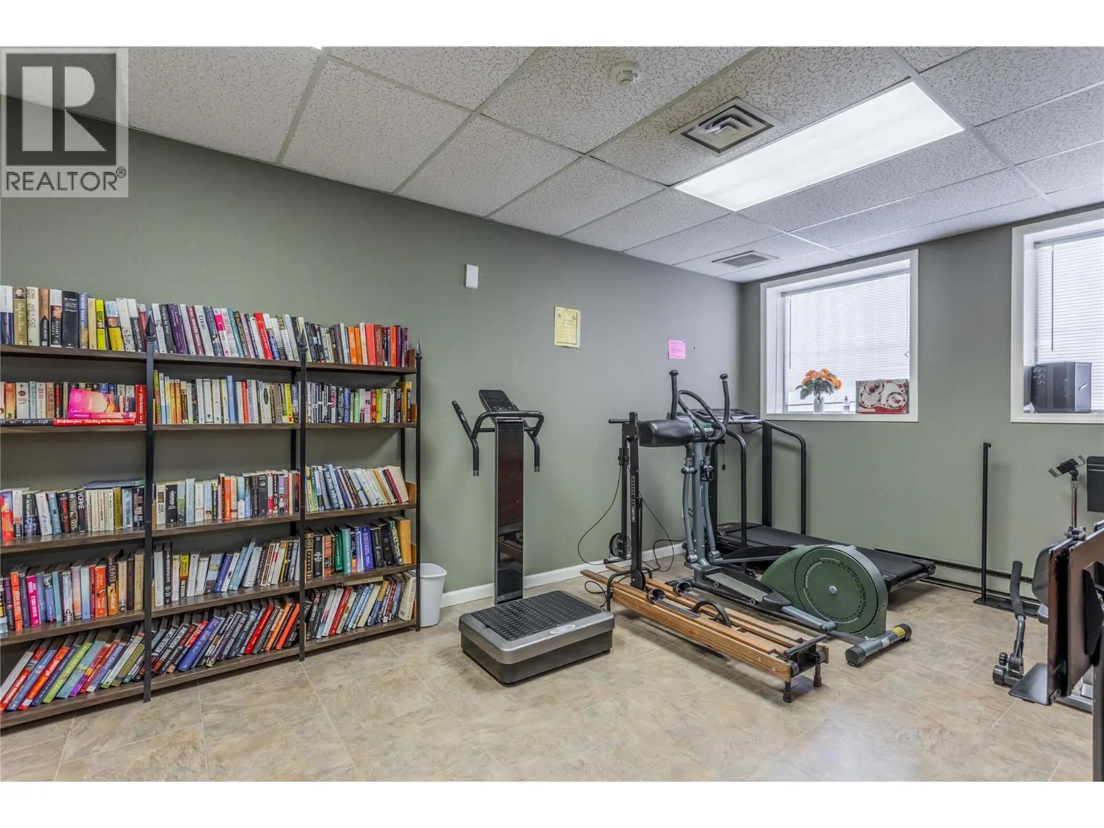 255 McIntosh Road Unit# 309
