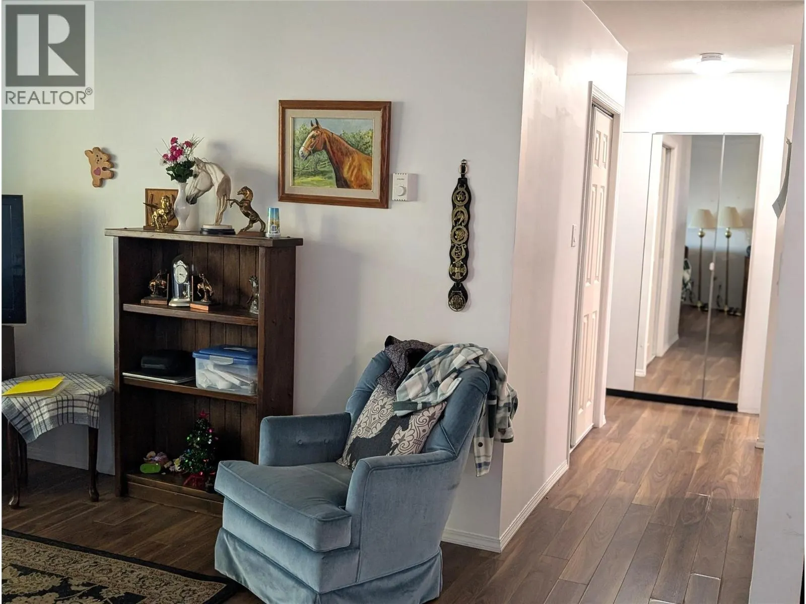 803 FAIRVIEW Road Unit# 211