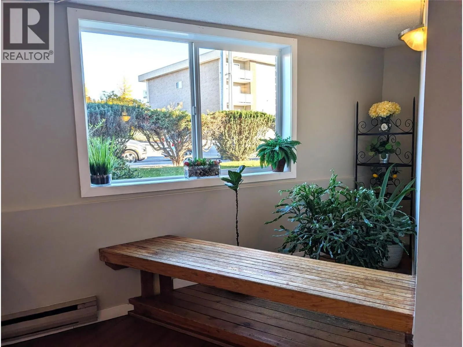 803 FAIRVIEW Road Unit# 211