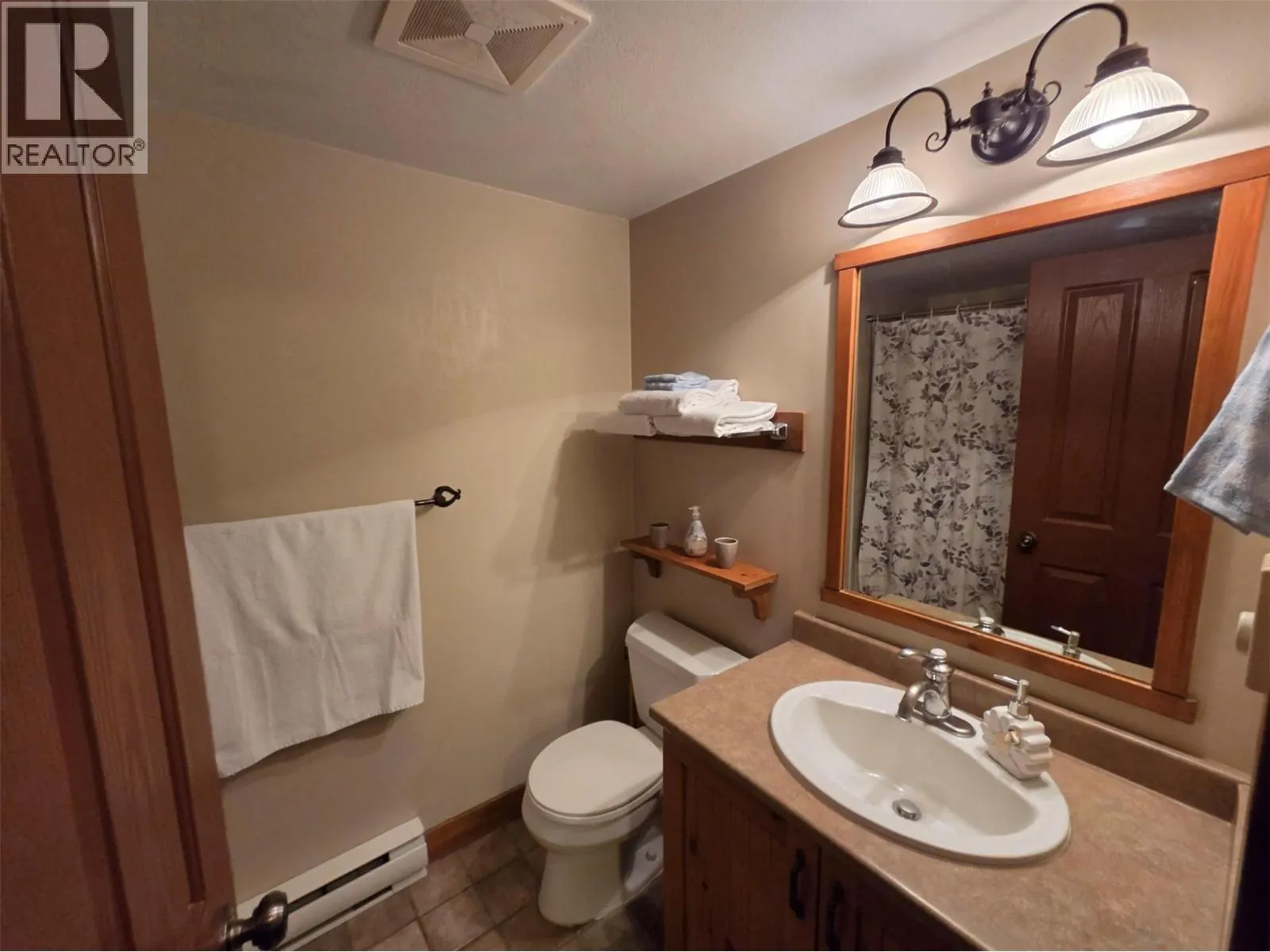 2090 Summit Drive Unit# 419
