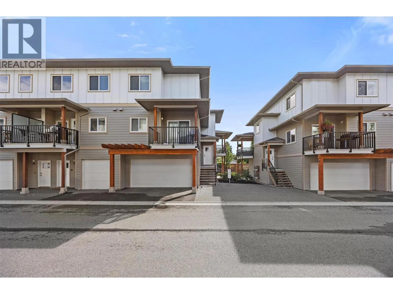 255 Taylor Road Unit# 18