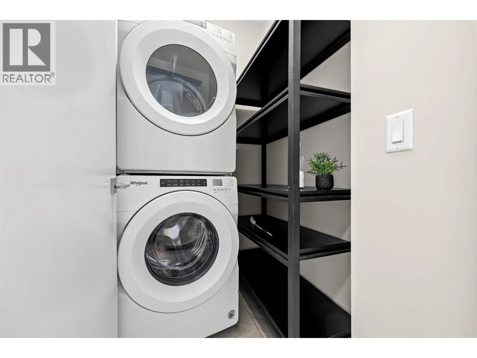255 Taylor Road Unit# 18
