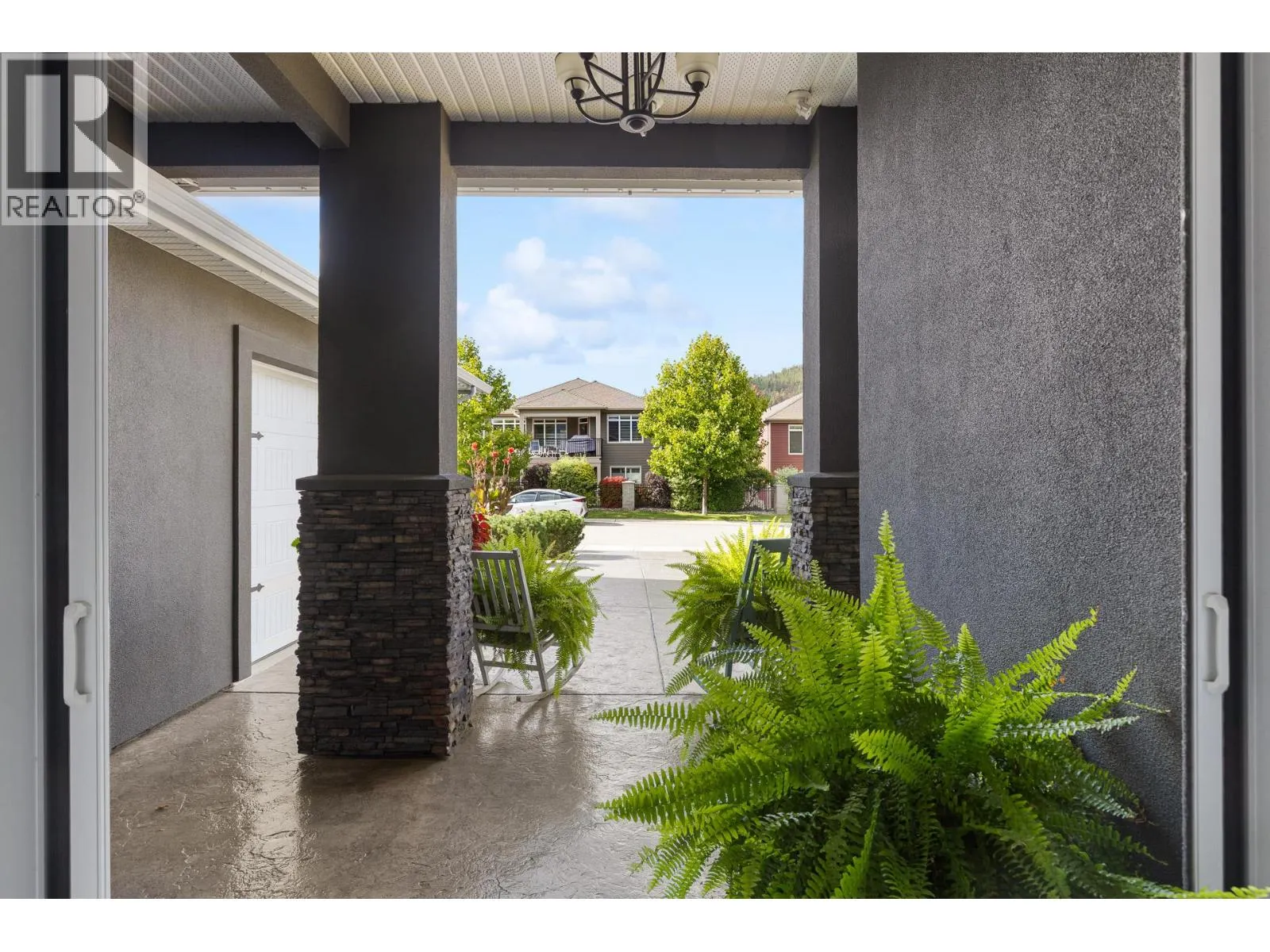 13071 East Ridge Drive