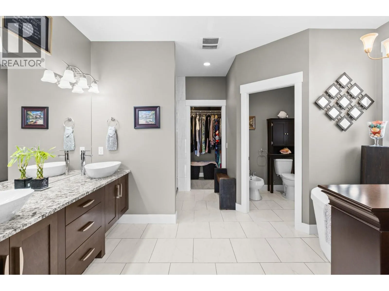 13071 East Ridge Drive