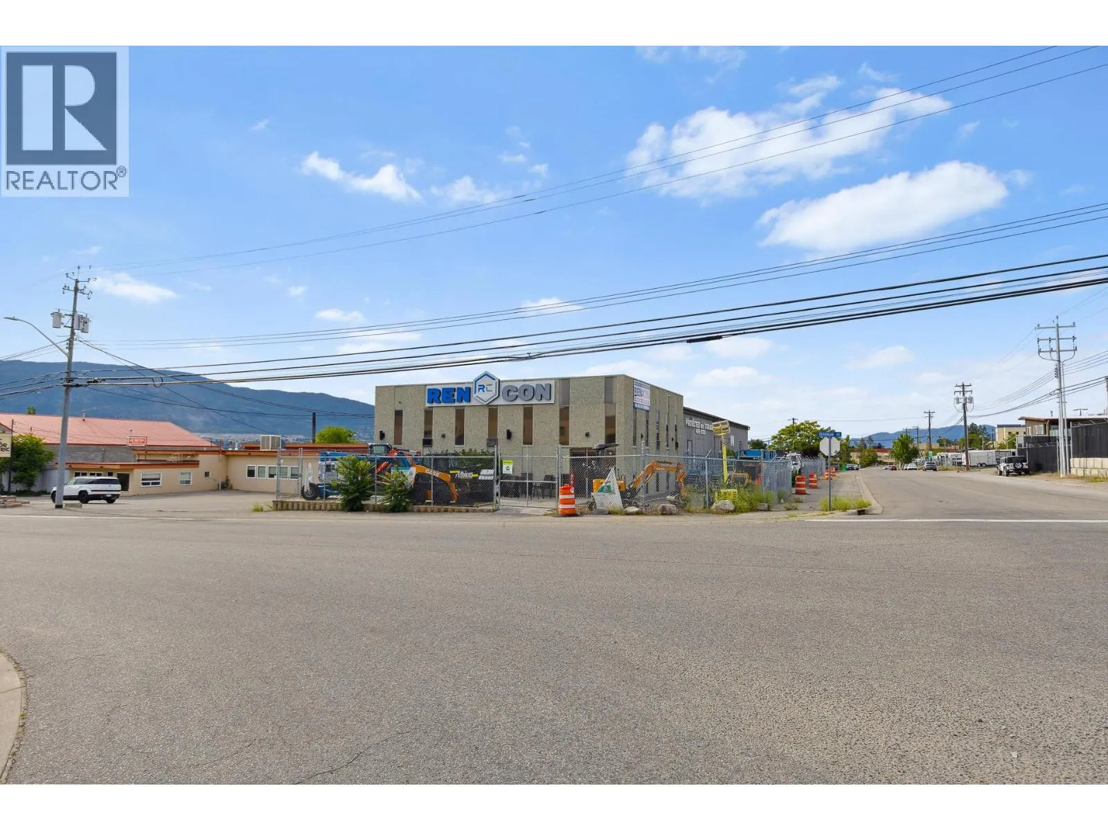 275 Okanagan Avenue E