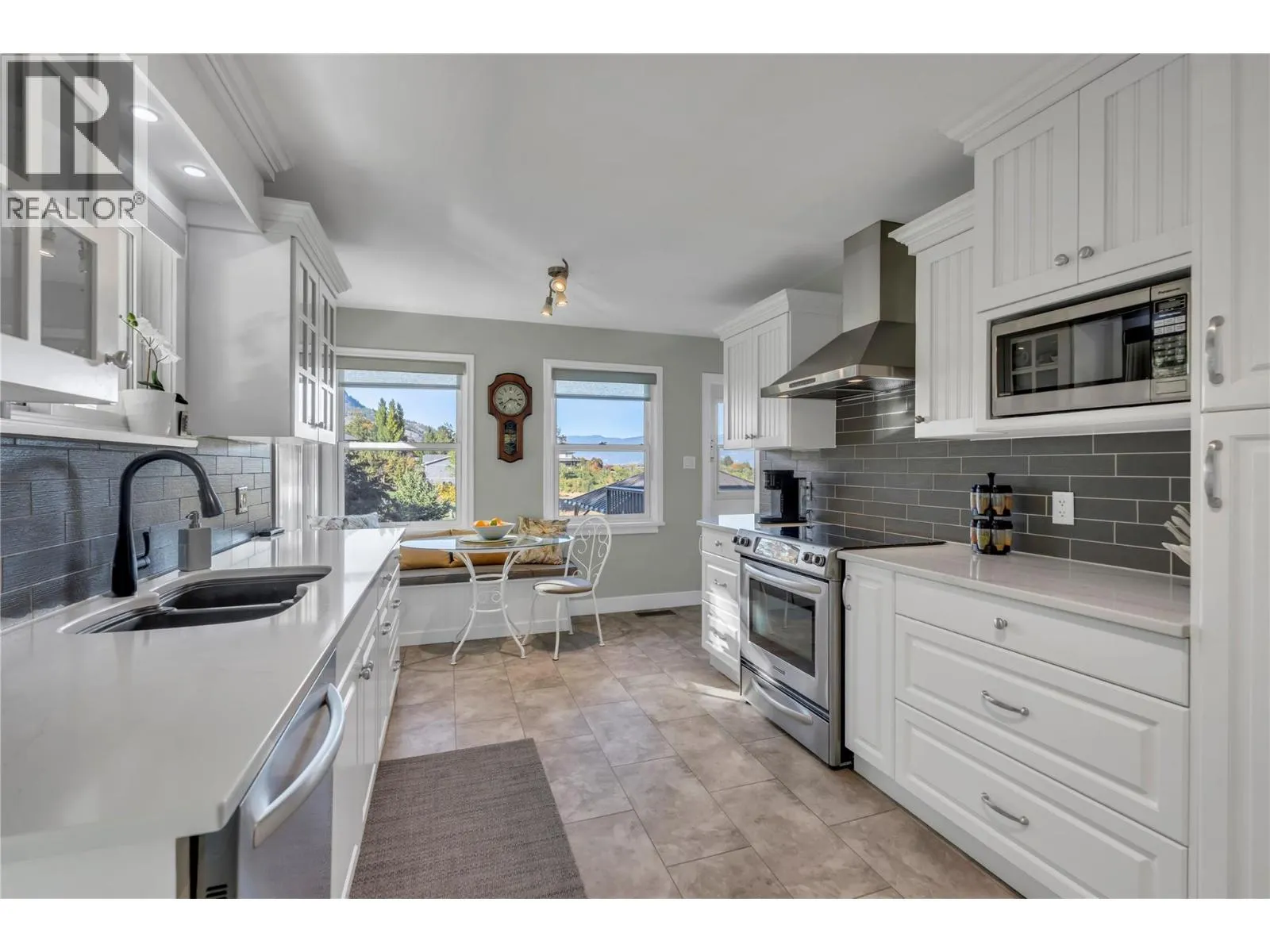 1005 West Bench Drive