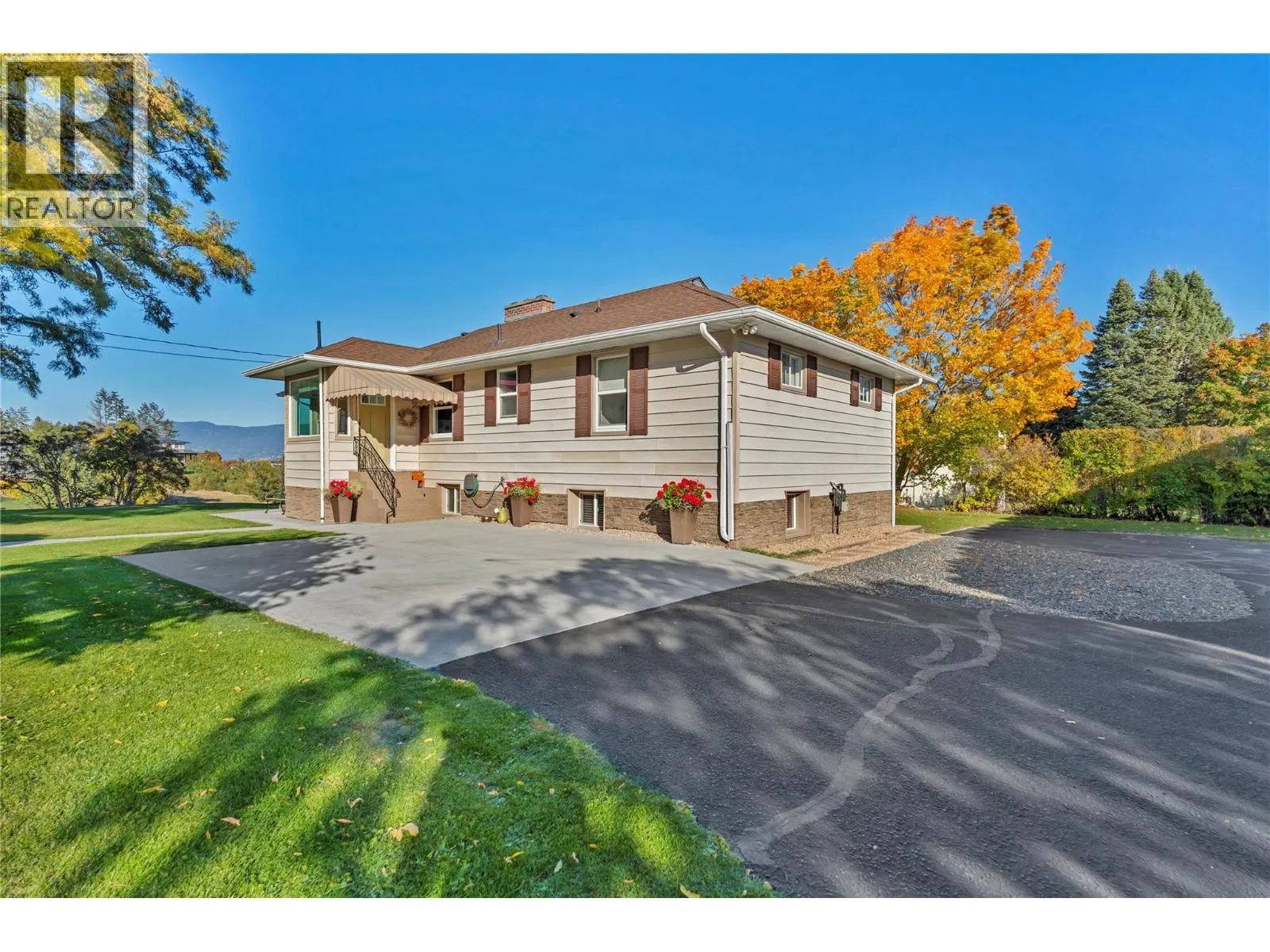 1005 West Bench Drive