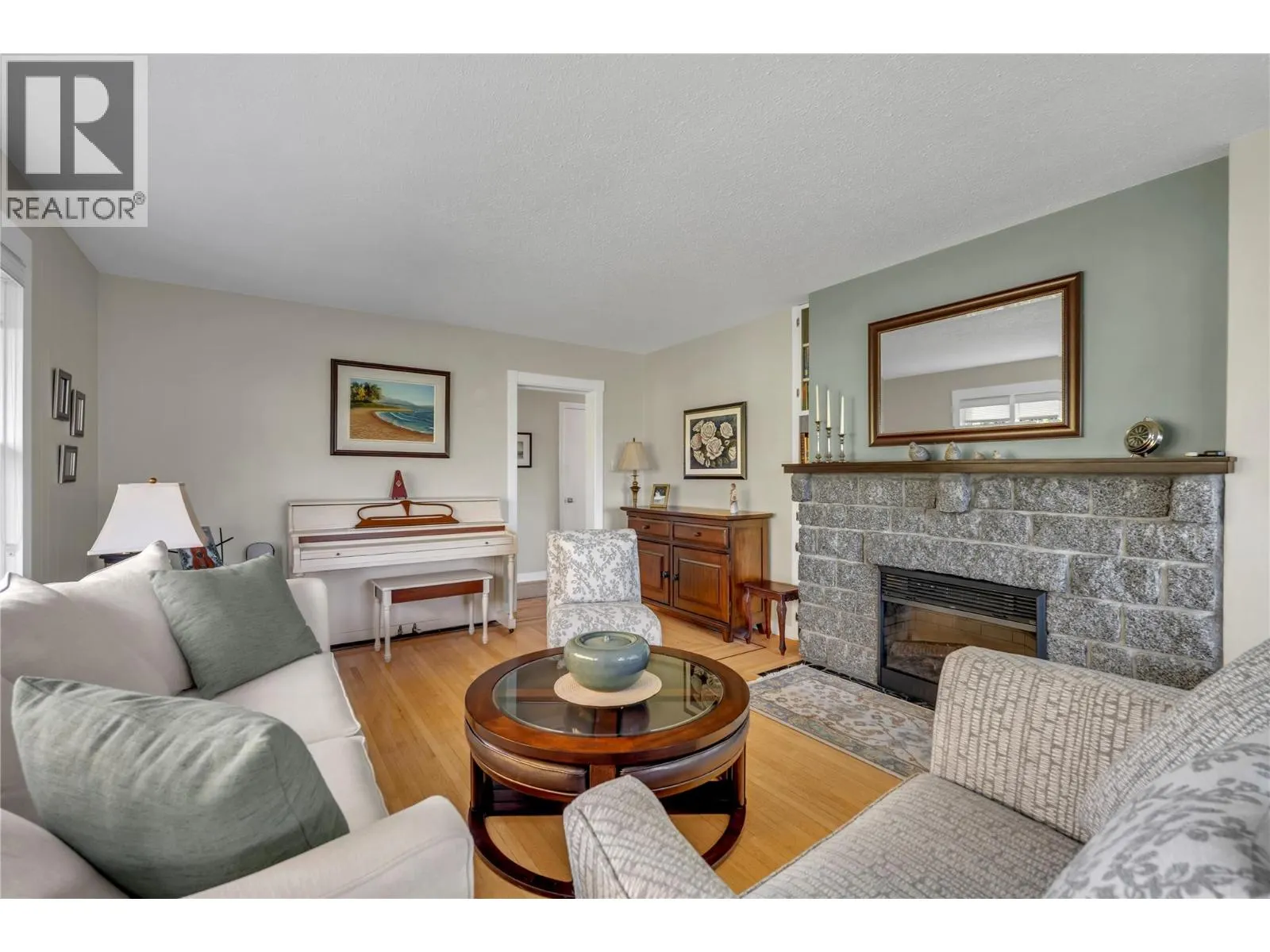 1005 West Bench Drive