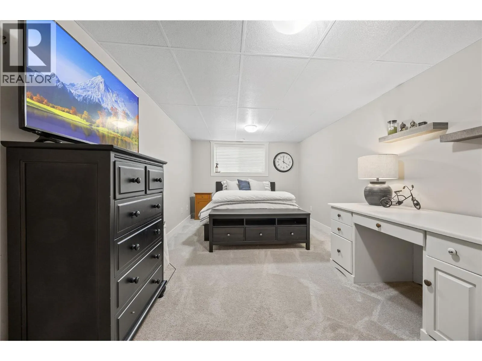 3188 Saddleback Place