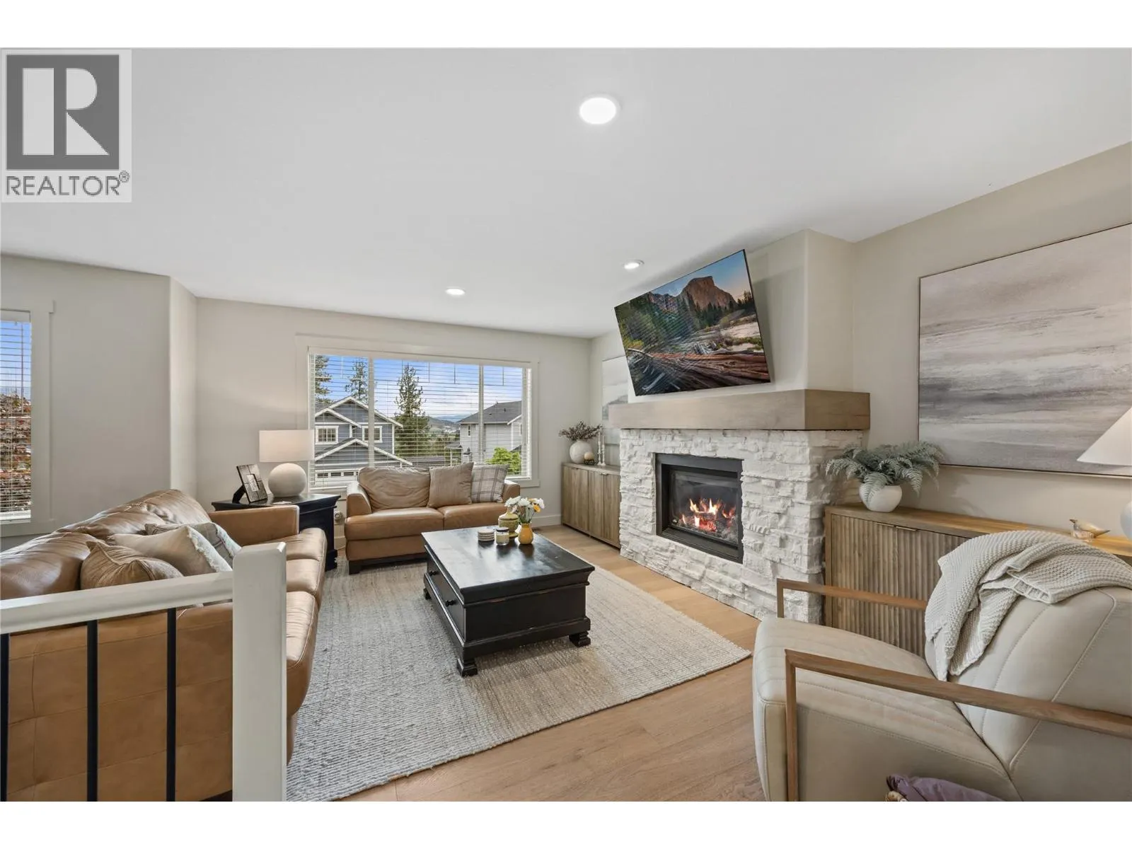 3188 Saddleback Place
