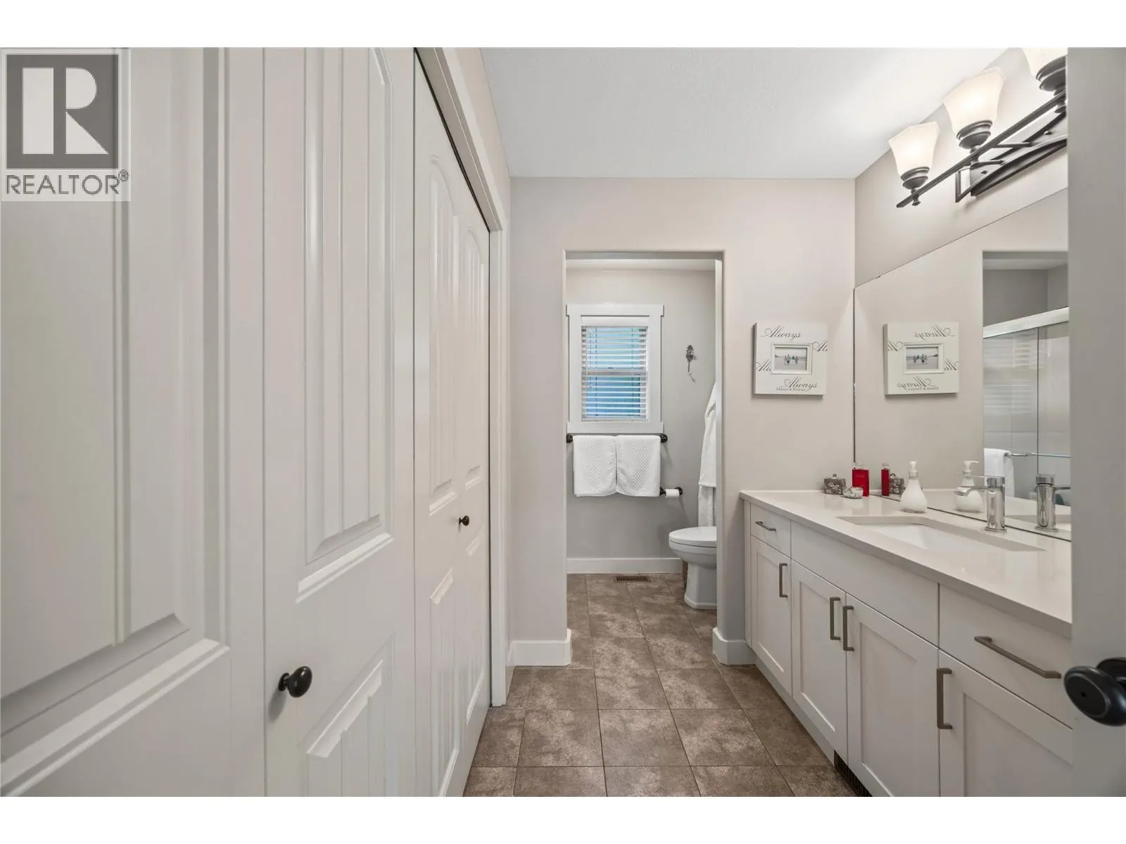 3188 Saddleback Place