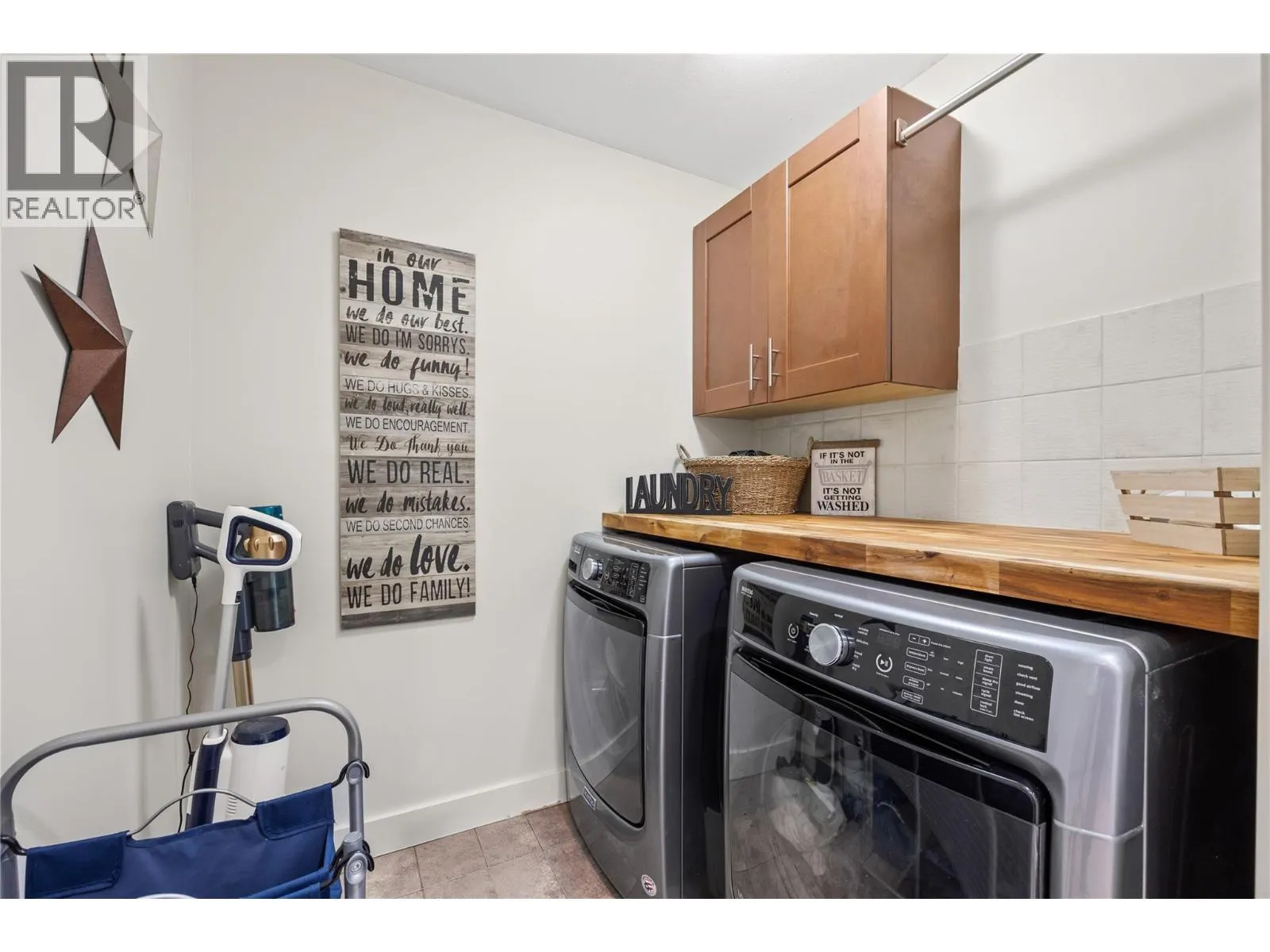 3188 Saddleback Place