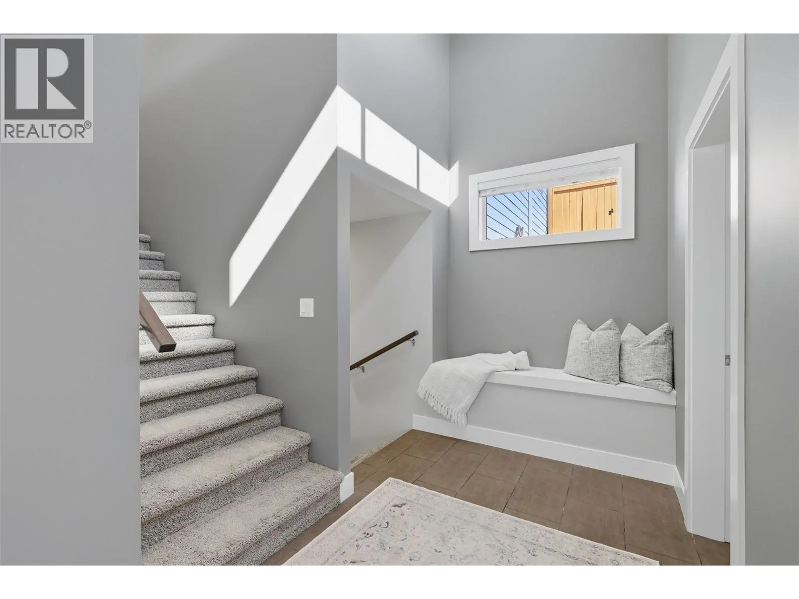 1273 ROCKCRESS Drive