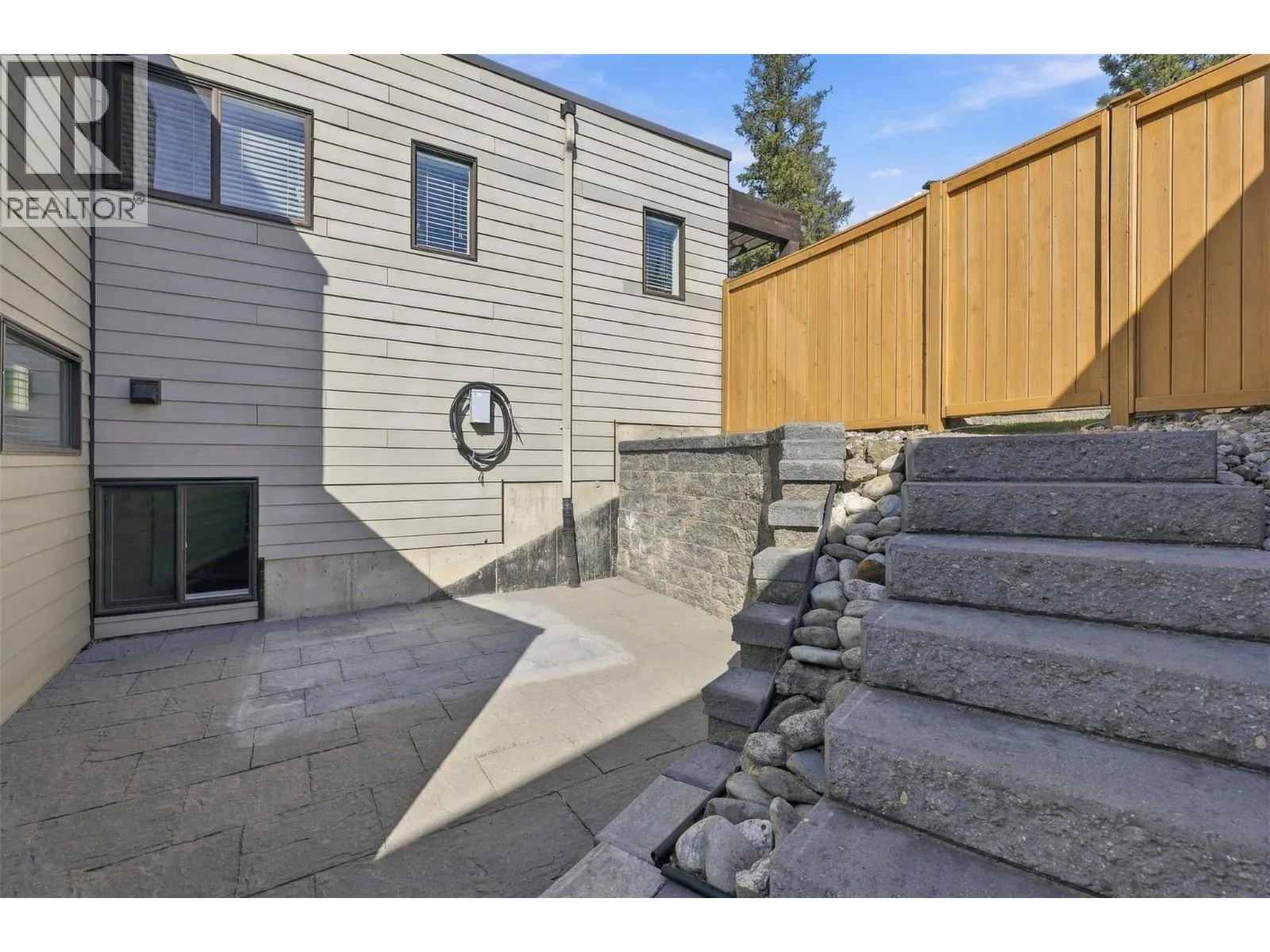 1273 ROCKCRESS Drive