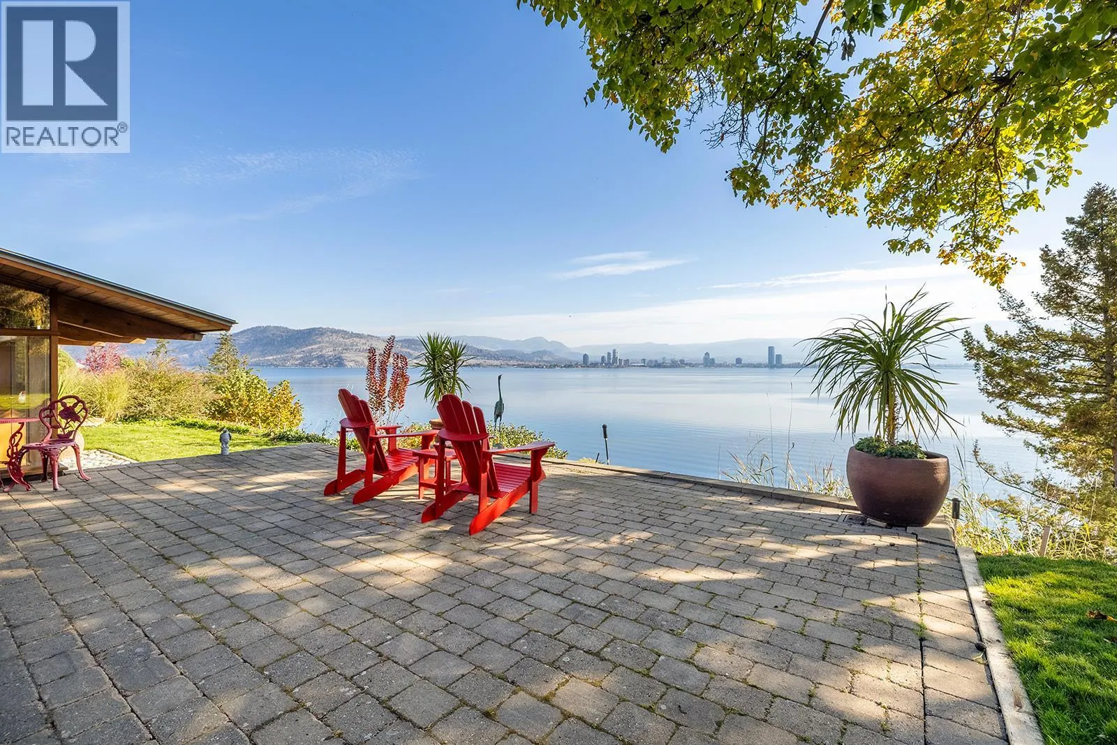 1101 & 1105 Westside Road S