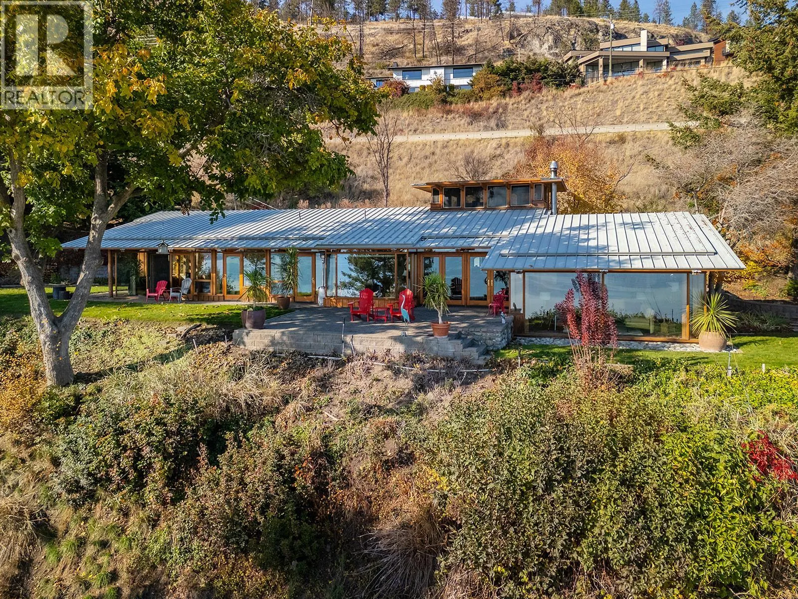 1101 & 1105 Westside Road S