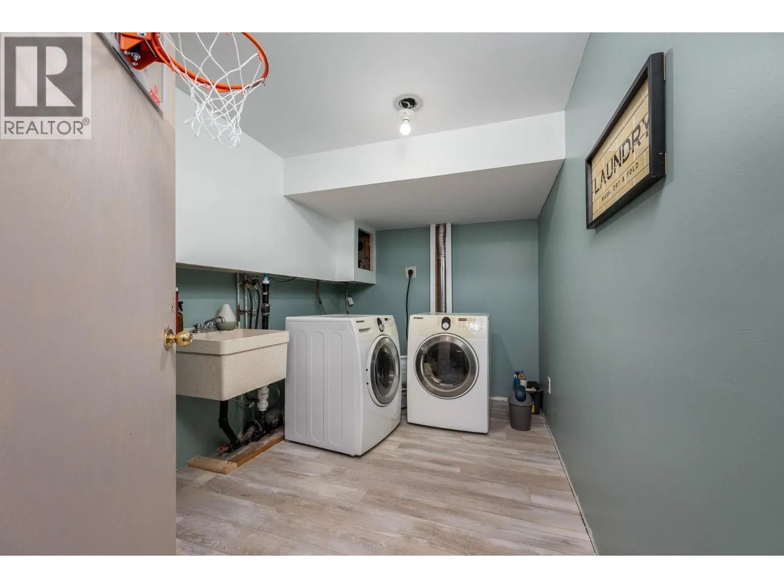 4100 24 Avenue Unit# 117