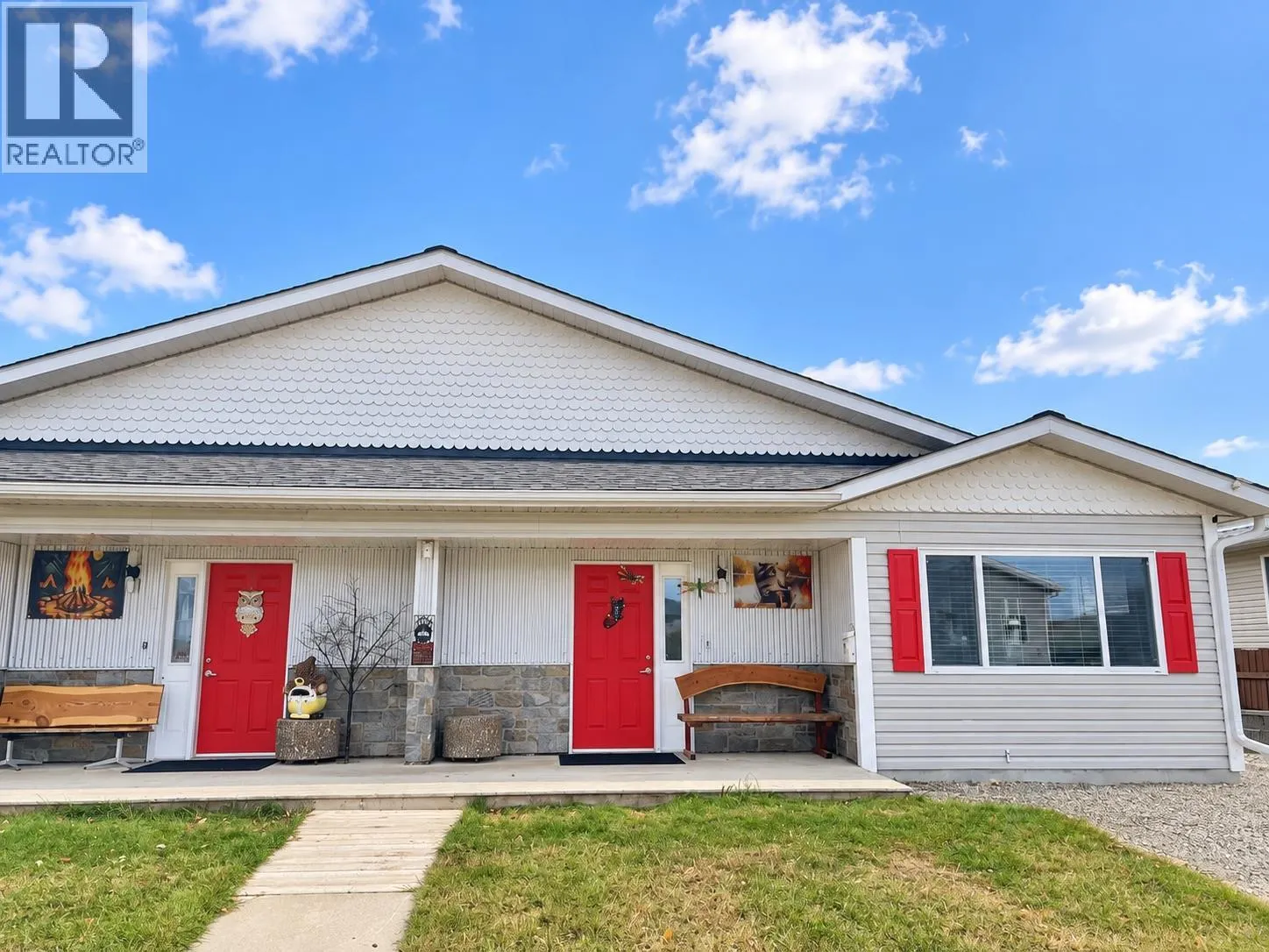 2505 Mcleary Crescent N