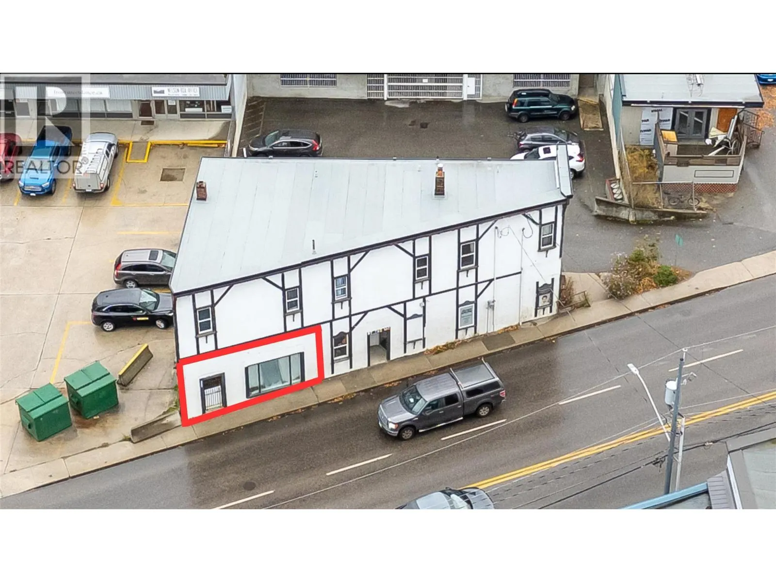 606 Front Street