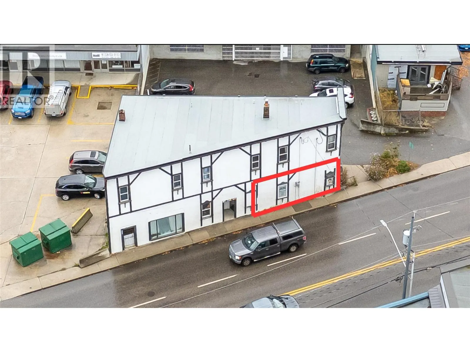 606 Front Street
