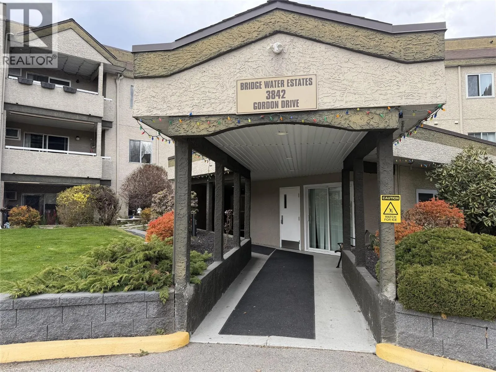 3842 Gordon Drive Unit# 135