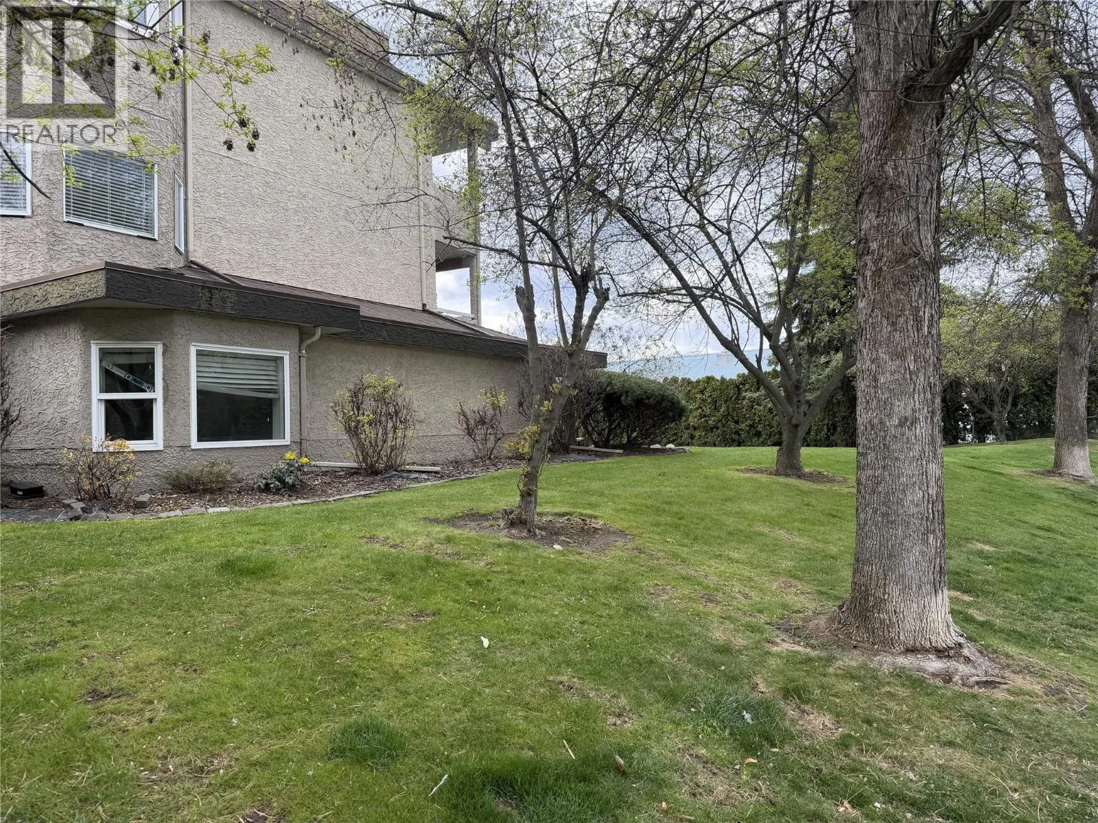 3842 Gordon Drive Unit# 135