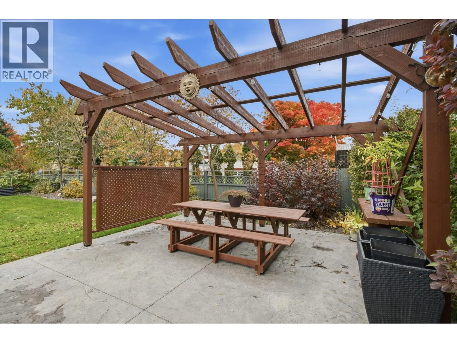 1383 Lombardy Square