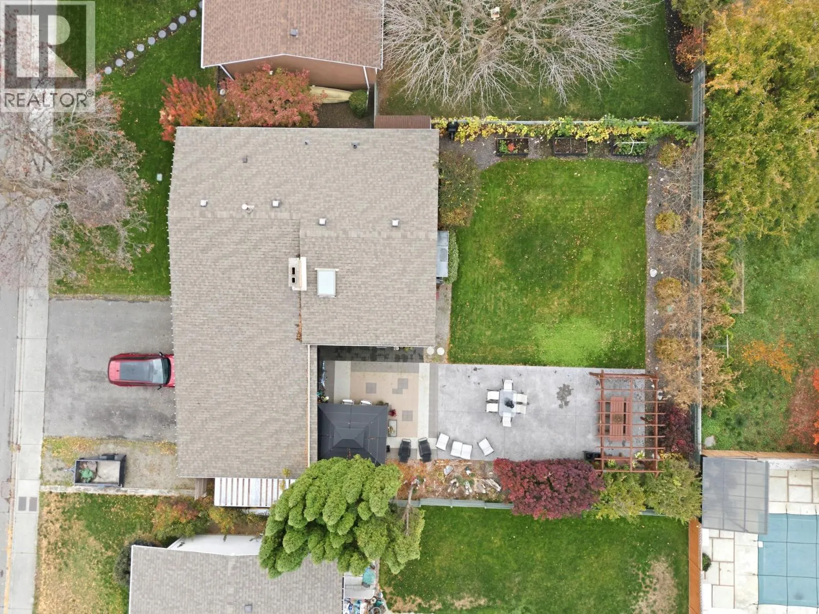 1383 Lombardy Square