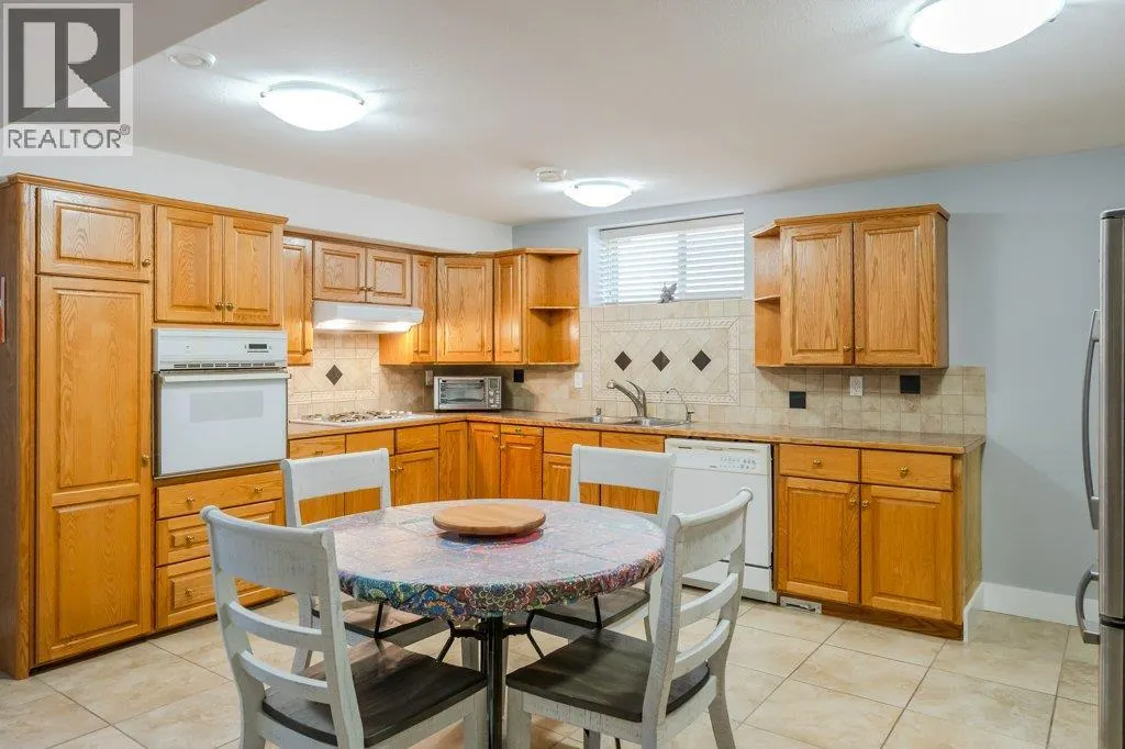 1124 Fairview Road