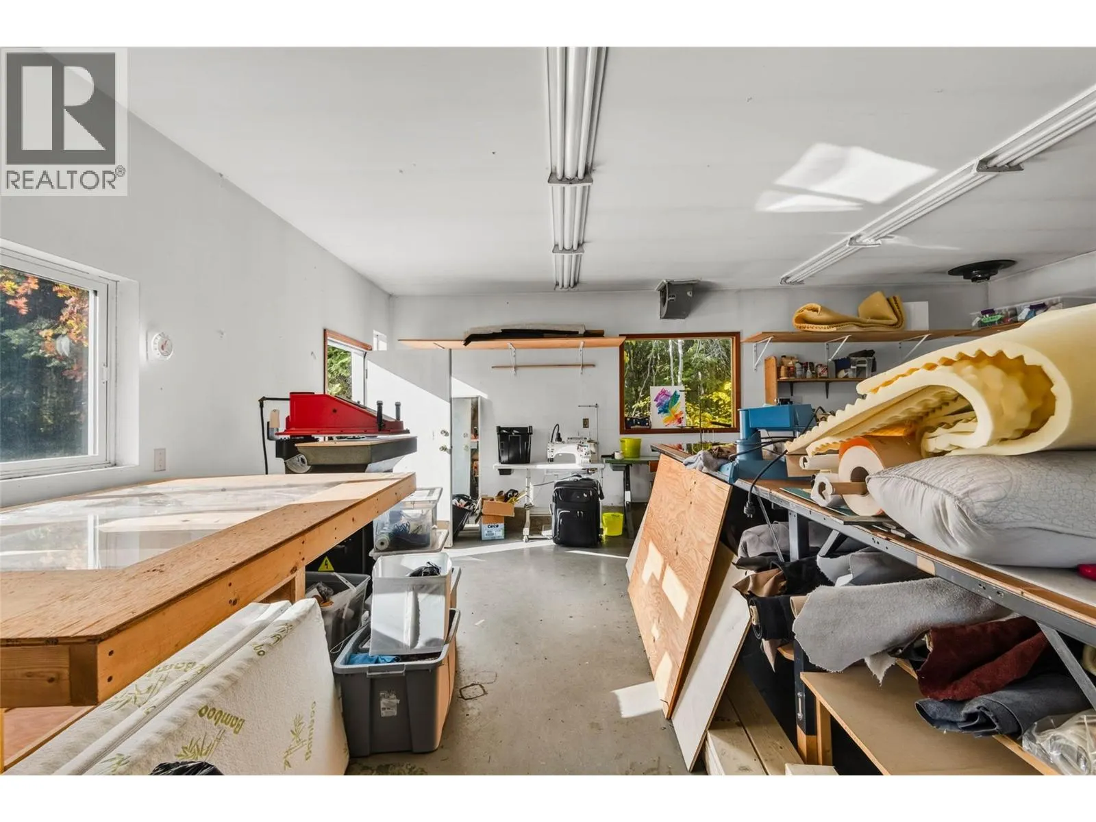 5657 LONGBEACH Road