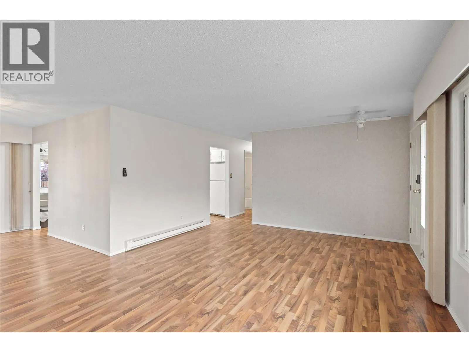 225 Lakeshore Drive