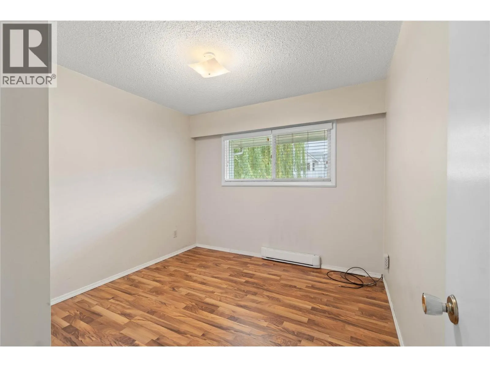 225 Lakeshore Drive