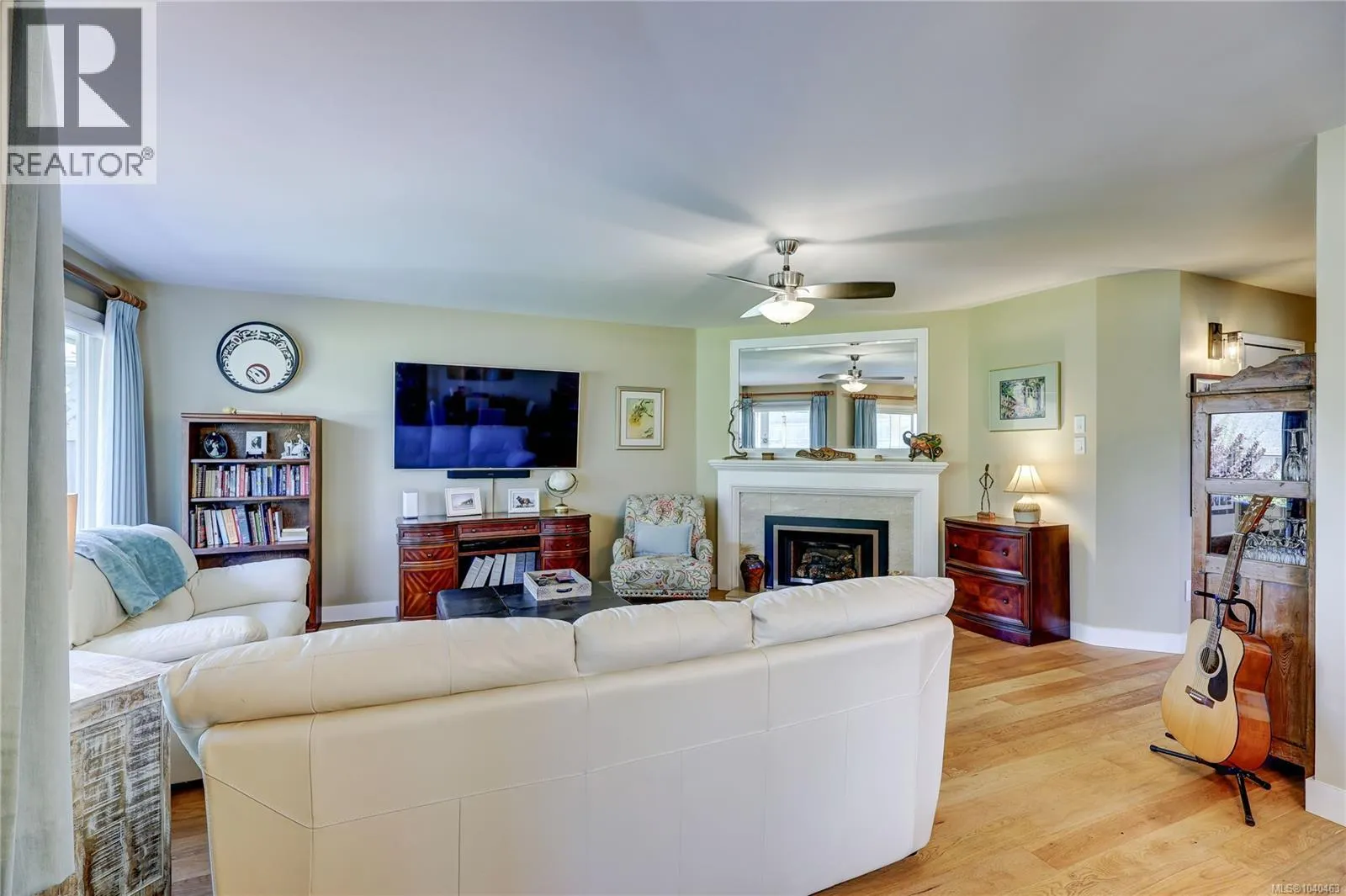 201 330 Dogwood St