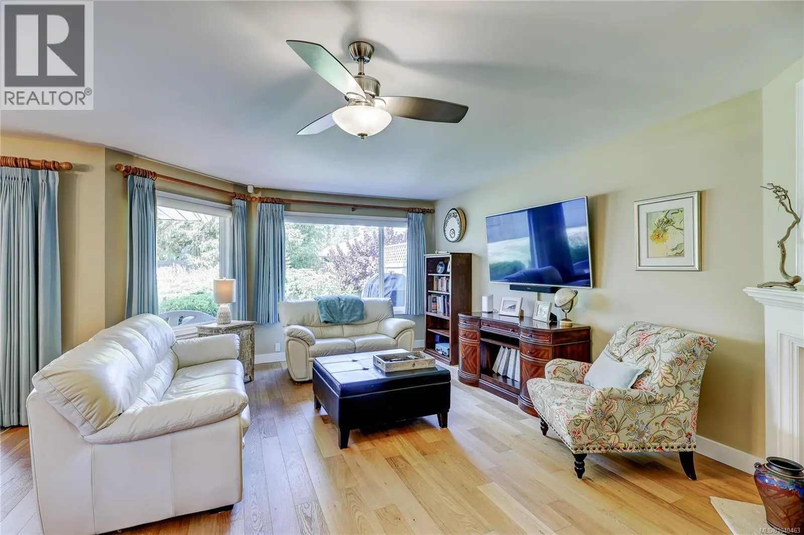 201 330 Dogwood St