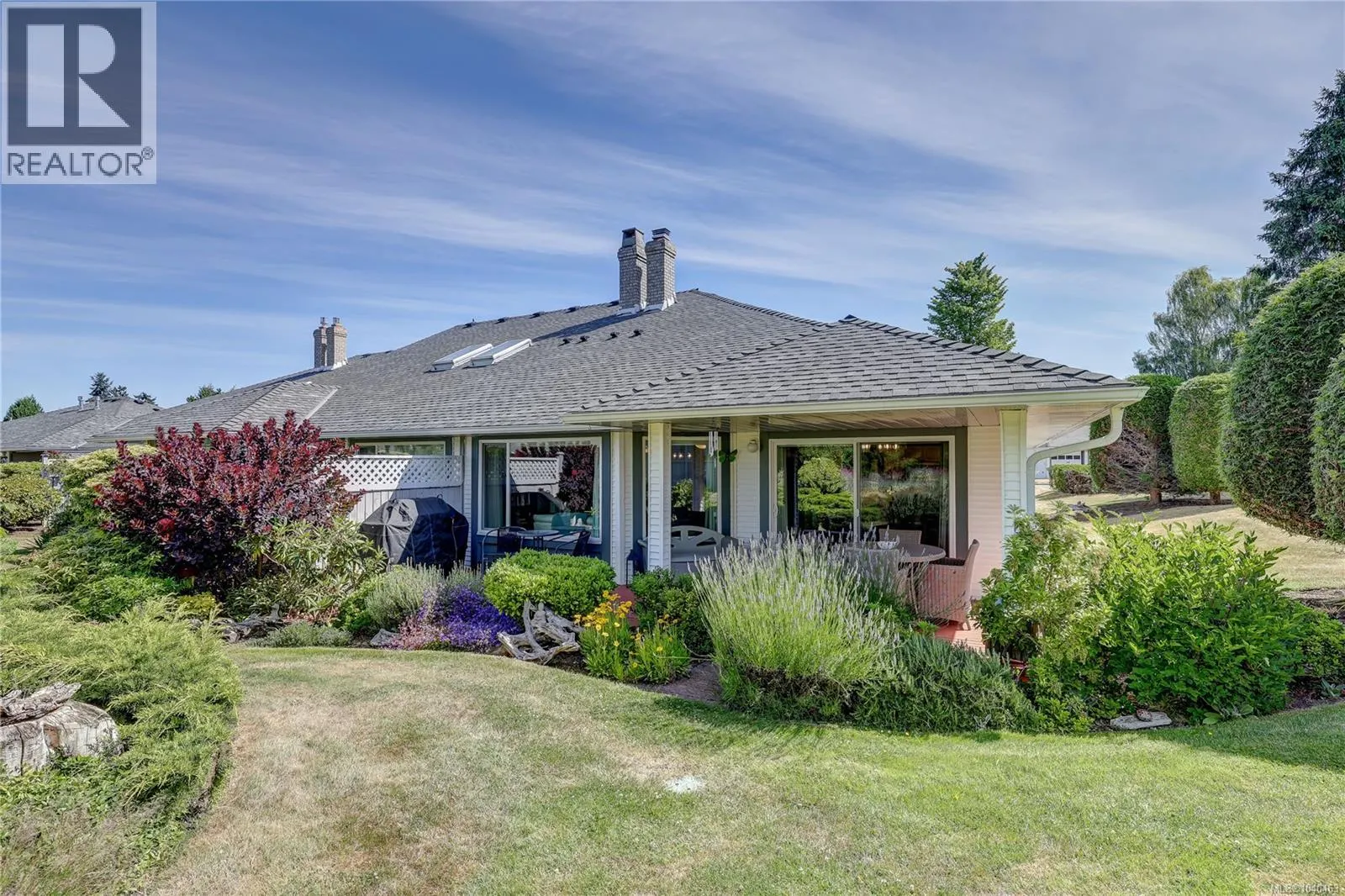 201 330 Dogwood St