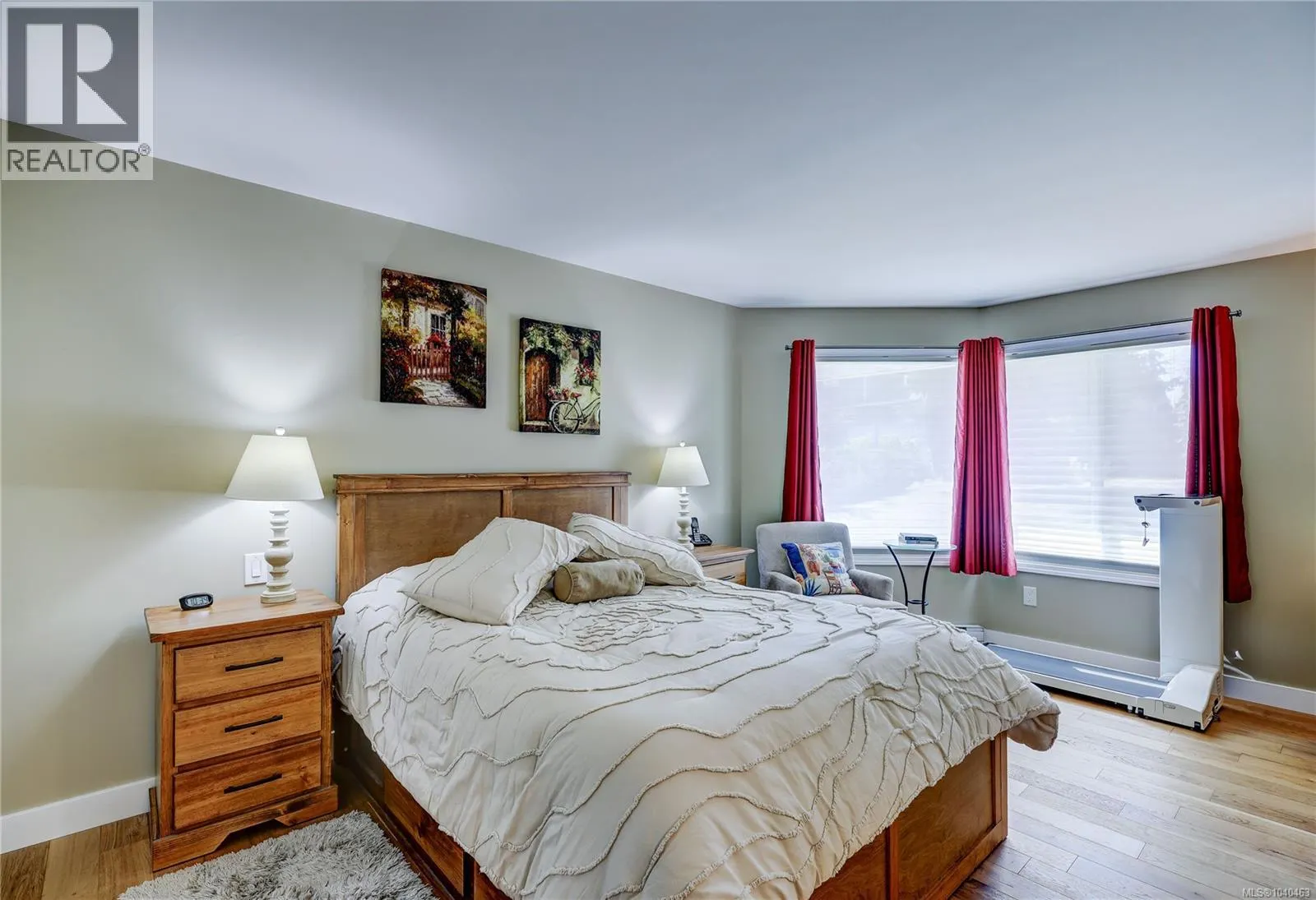 201 330 Dogwood St