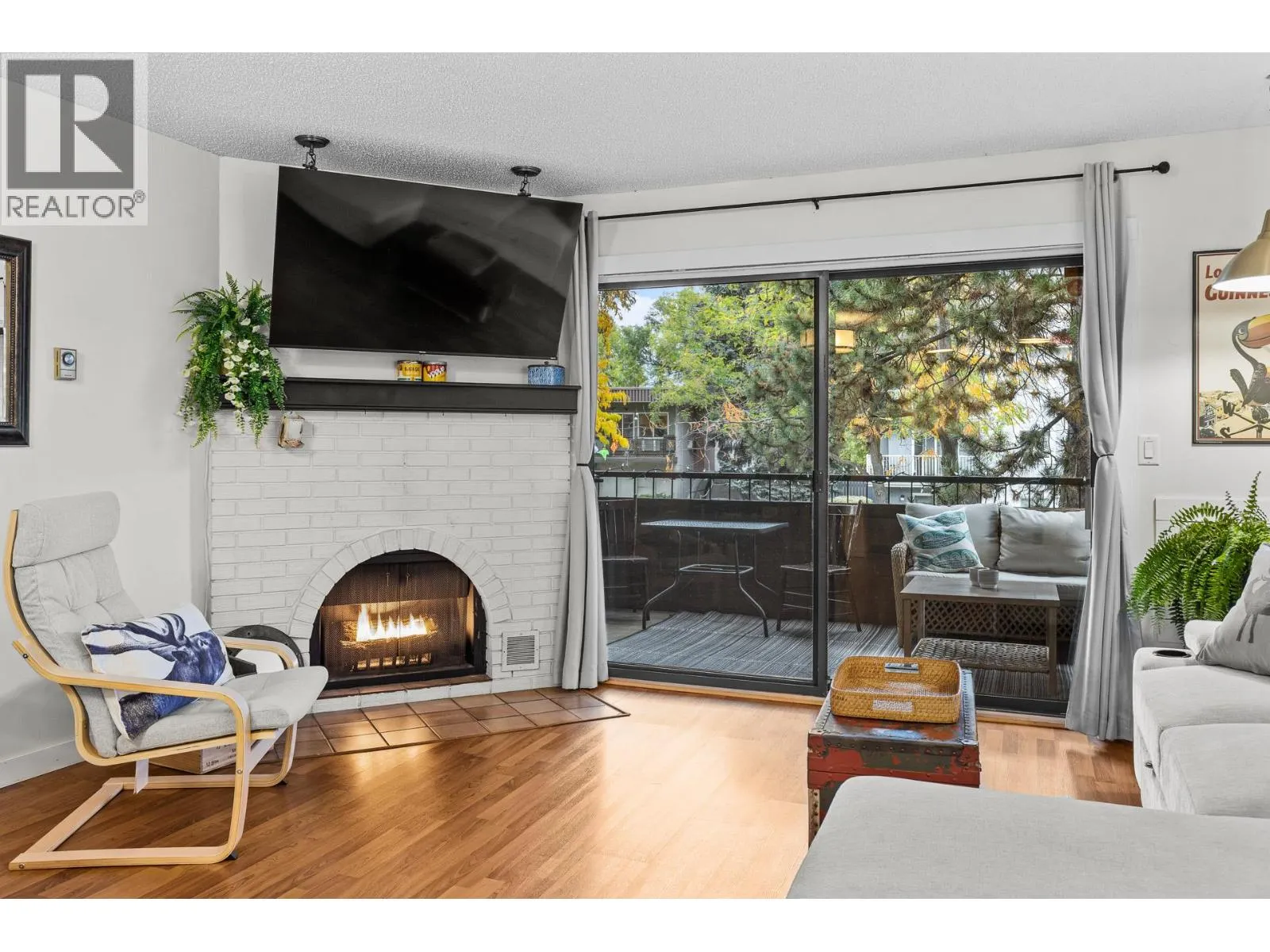 983 Bernard Avenue Unit# 210