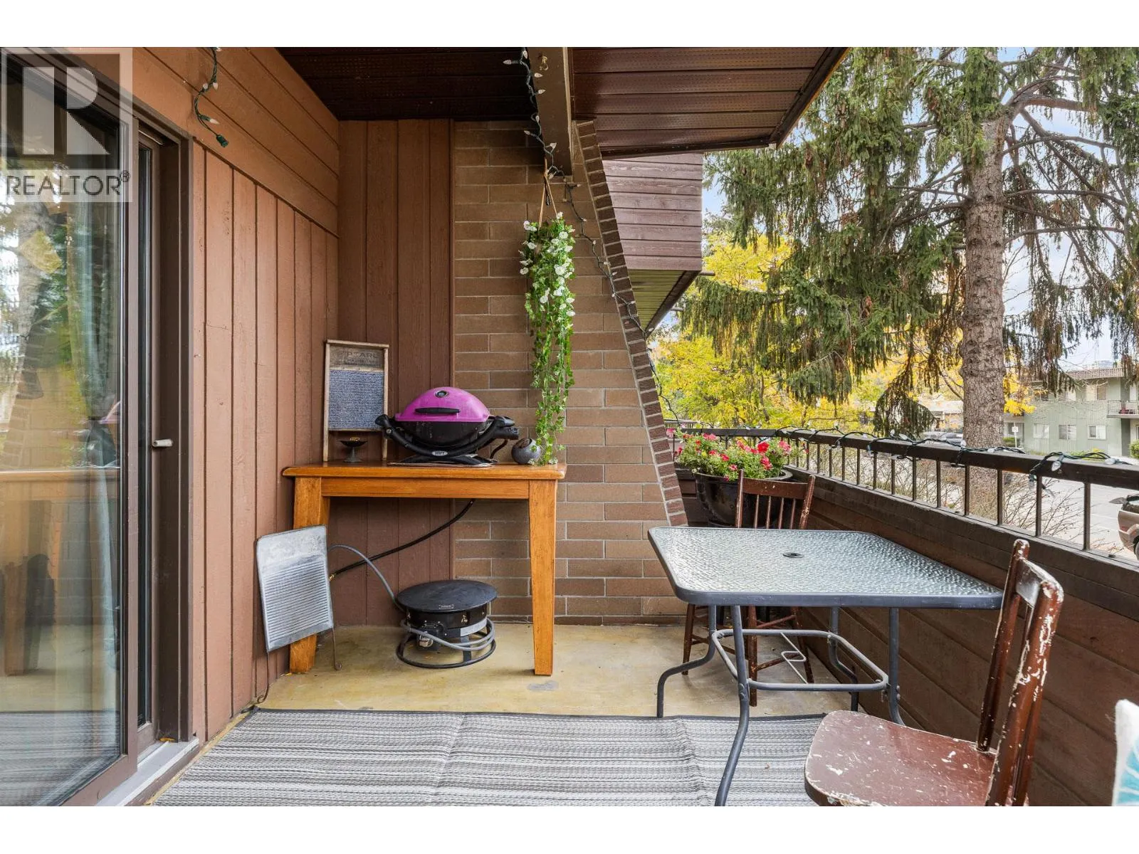 983 Bernard Avenue Unit# 210